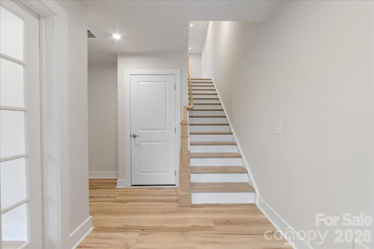6008 Pivot Court Property Photo 3