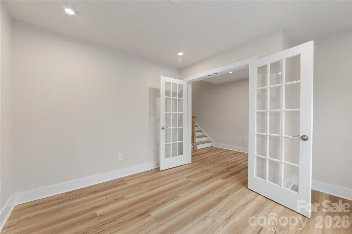 6008 Pivot Court Property Photo 5