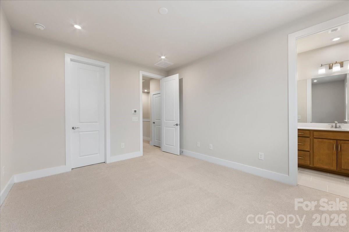 6008 Pivot Court Property Photo 19
