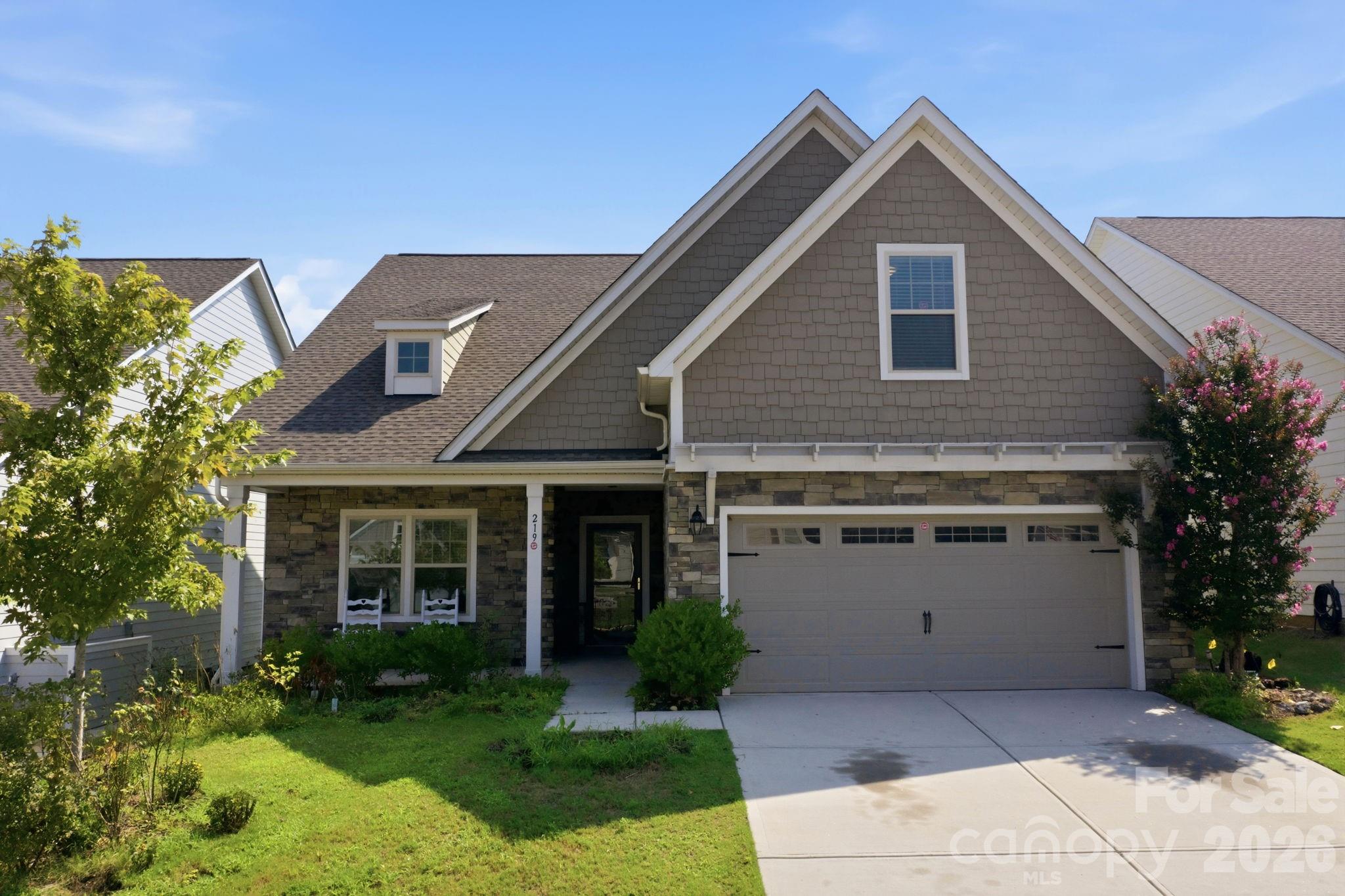 219 Canada Drive Property Photo 2
