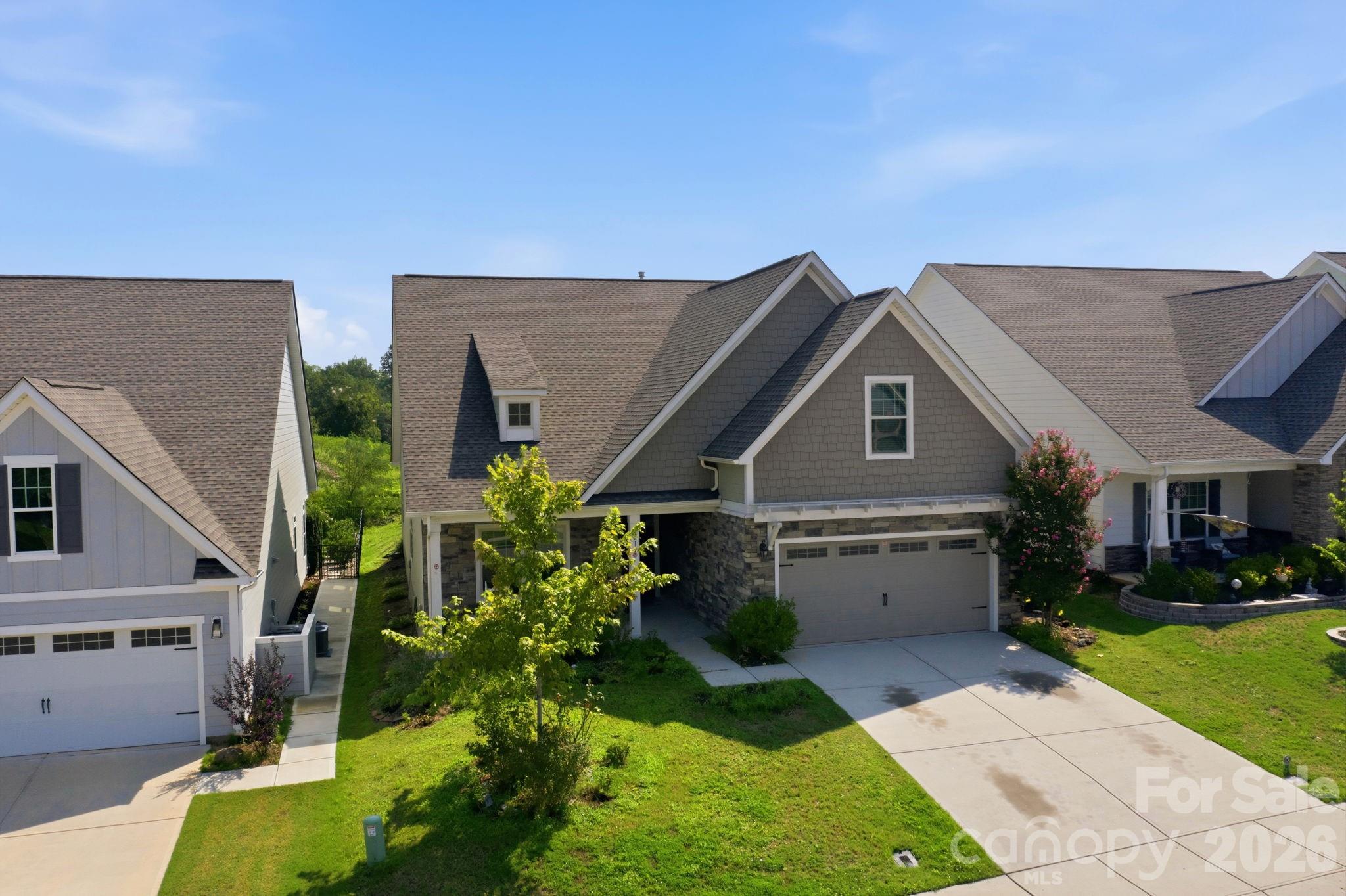 219 Canada Drive Property Photo 4
