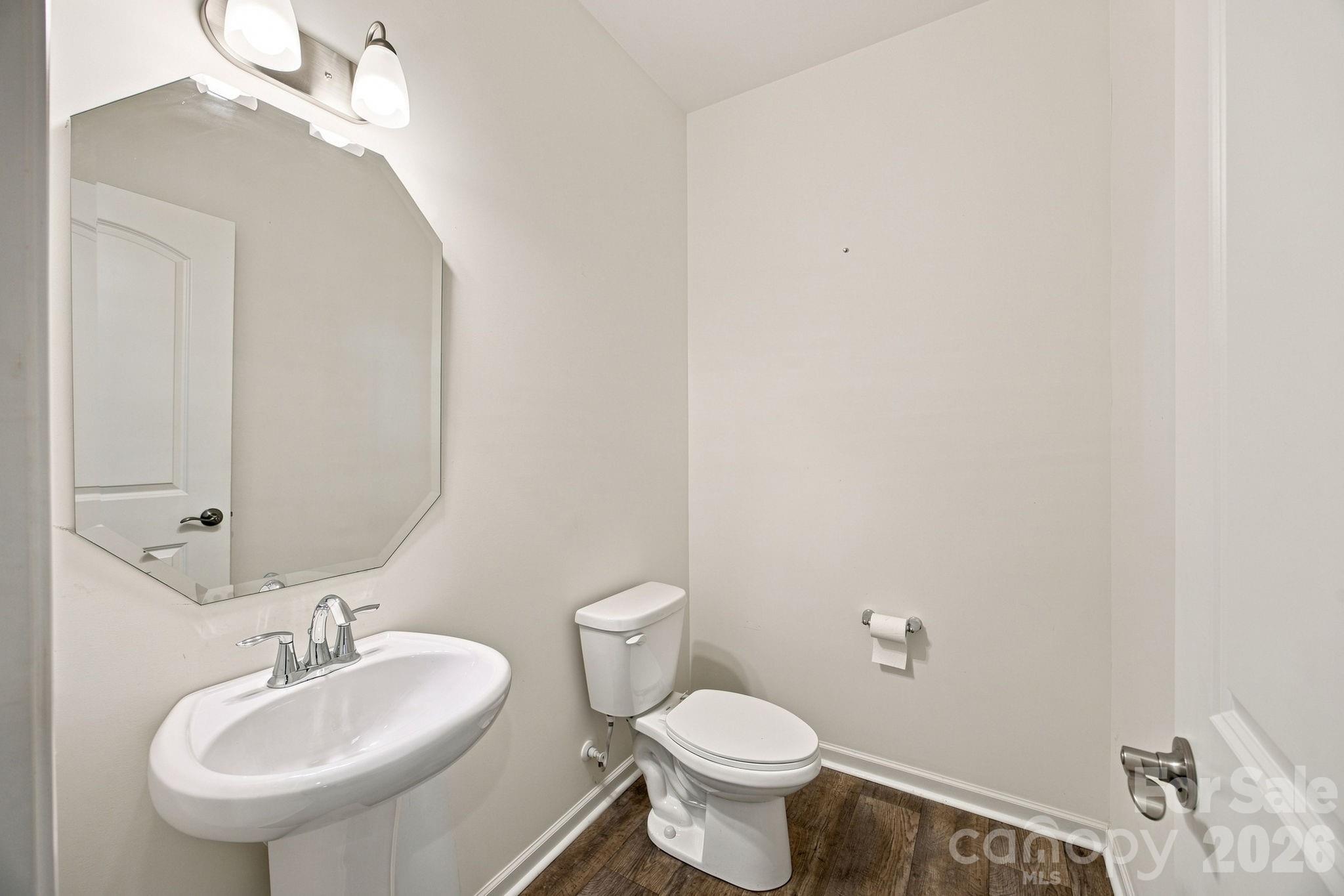 219 Canada Drive Property Photo 8
