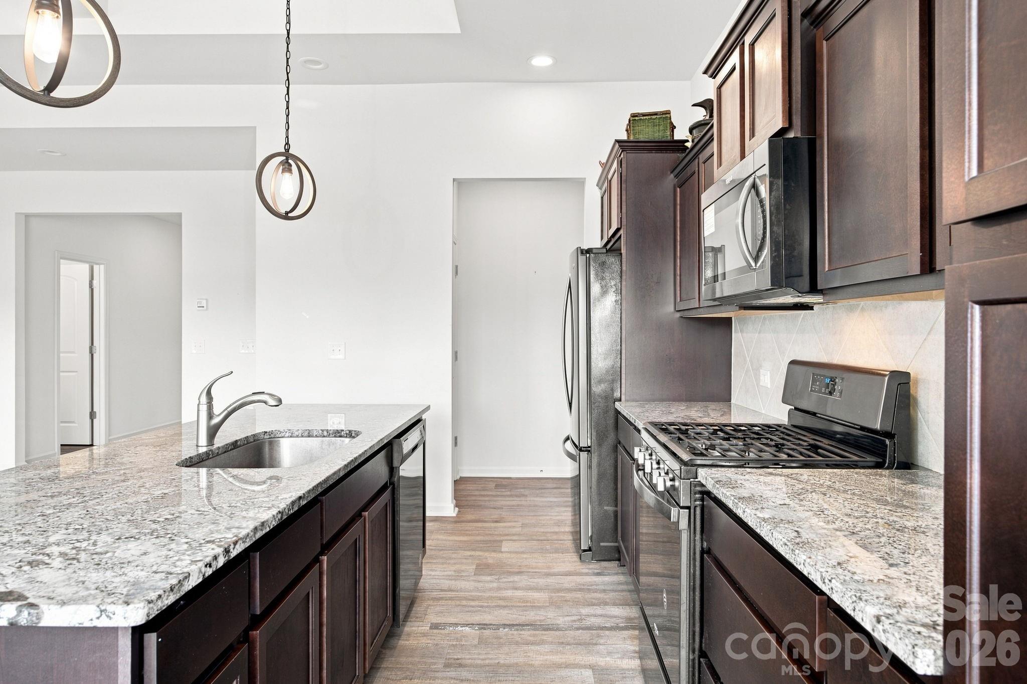219 Canada Drive Property Photo 17