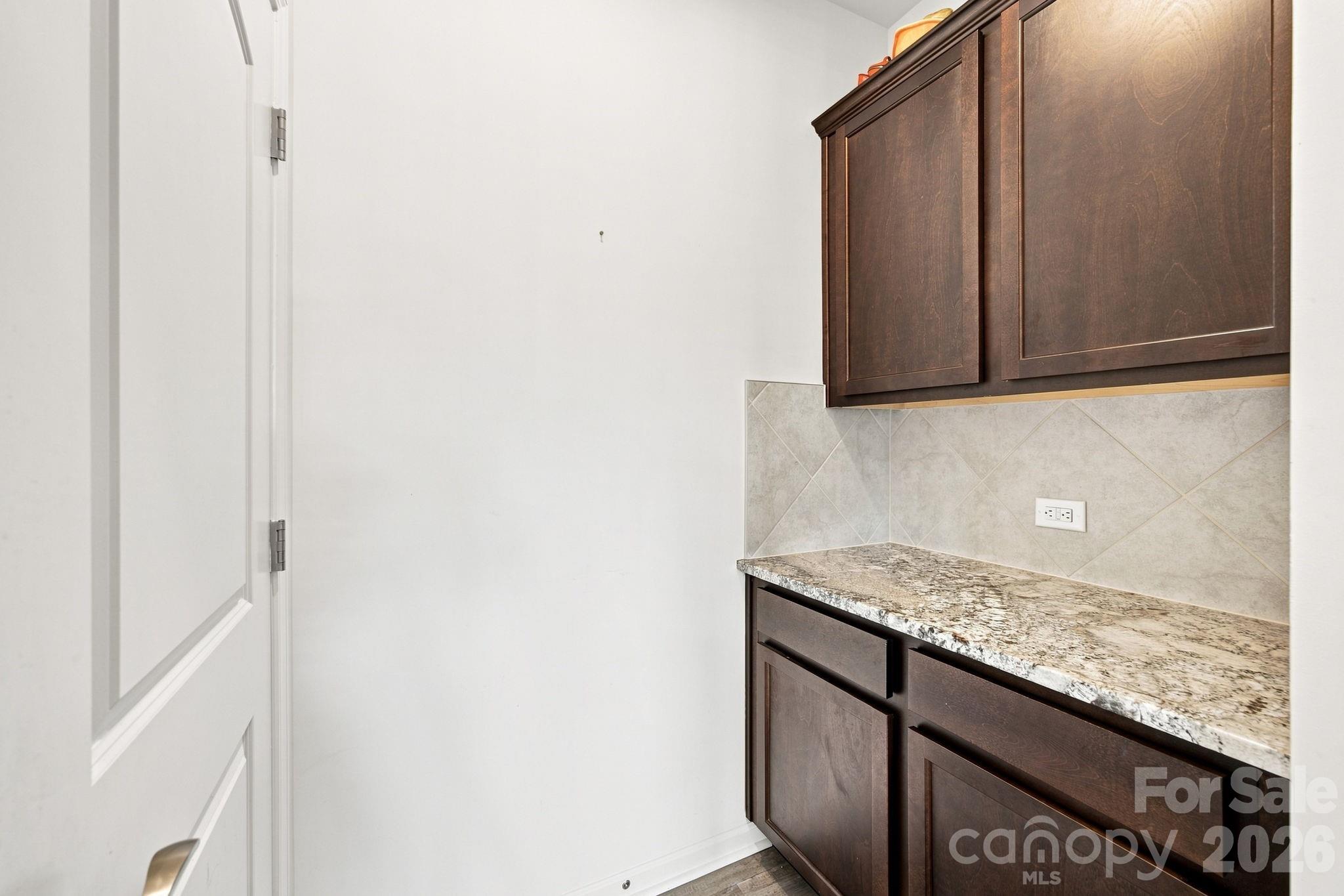219 Canada Drive Property Photo 19