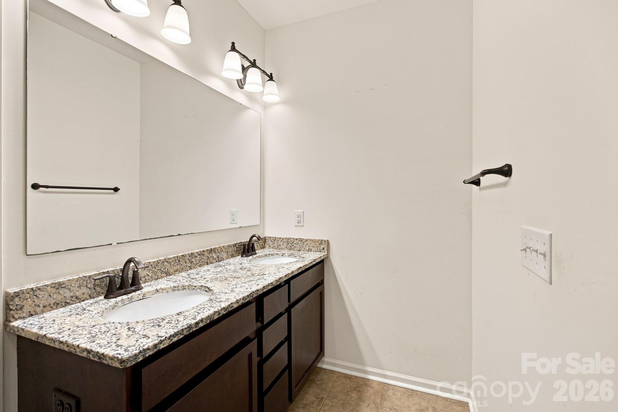 219 Canada Drive Property Photo 26