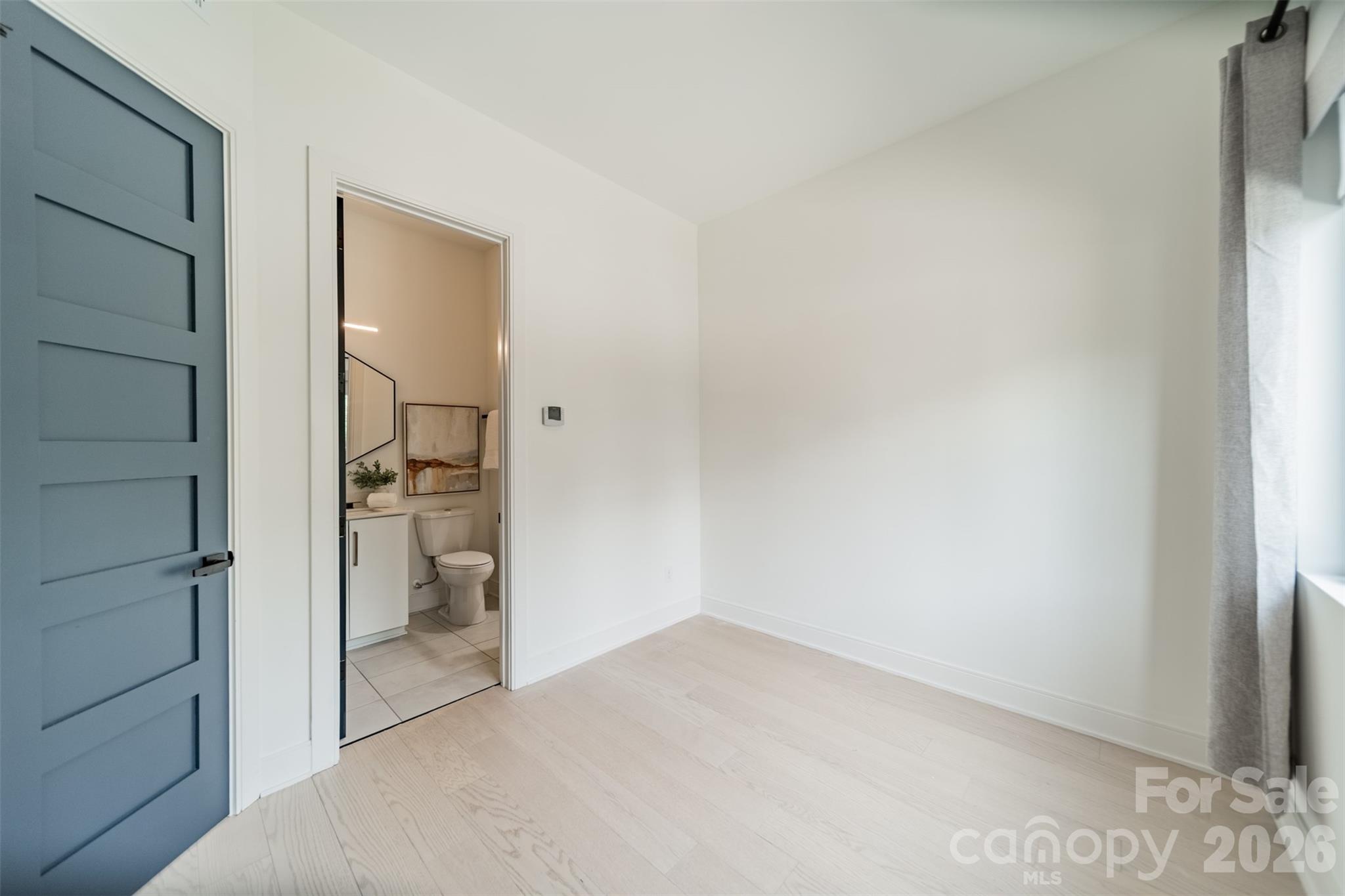 3305 Spencer Street Property Photo 4