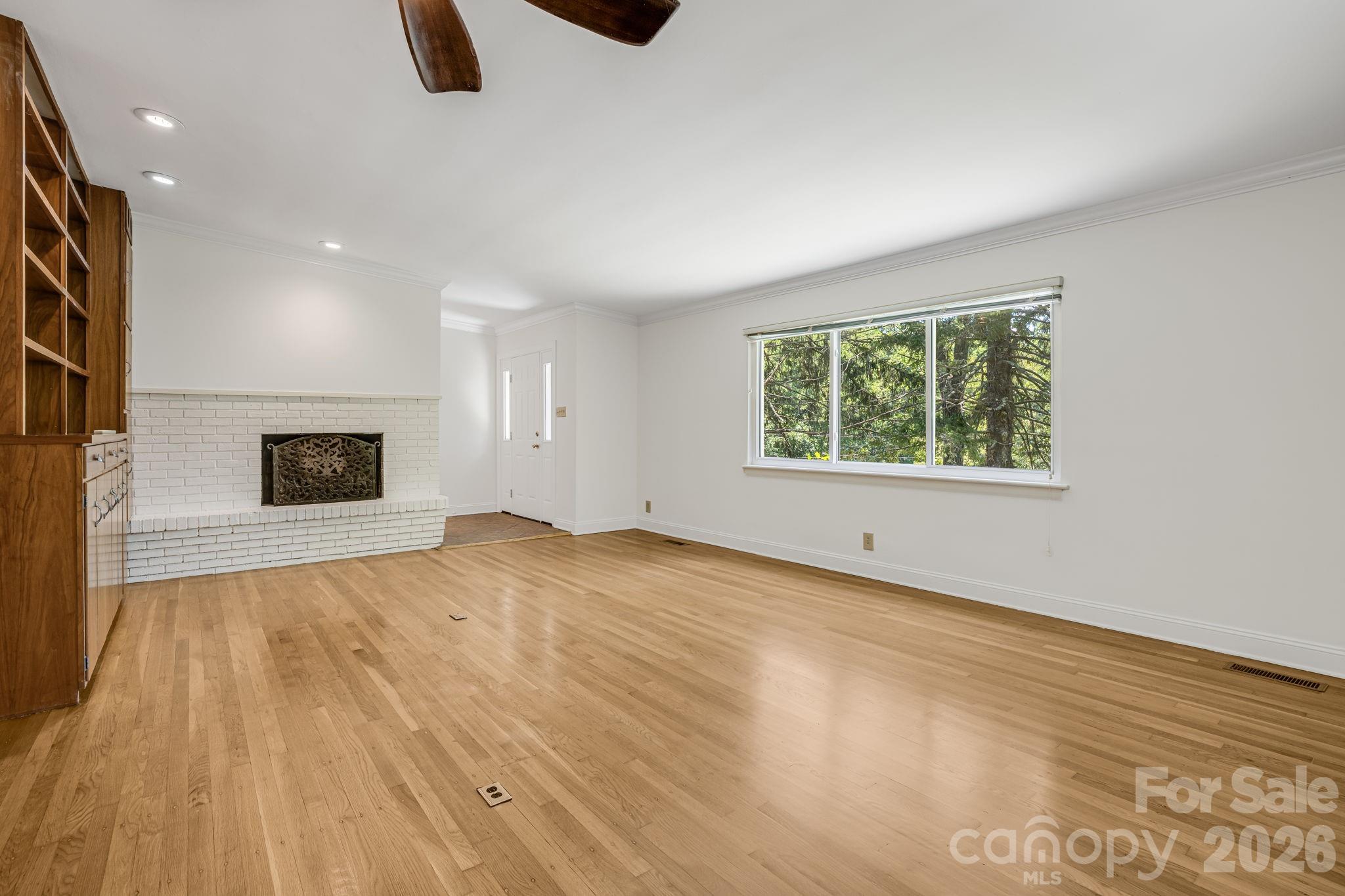 78 Grovewood Road Property Photo 7