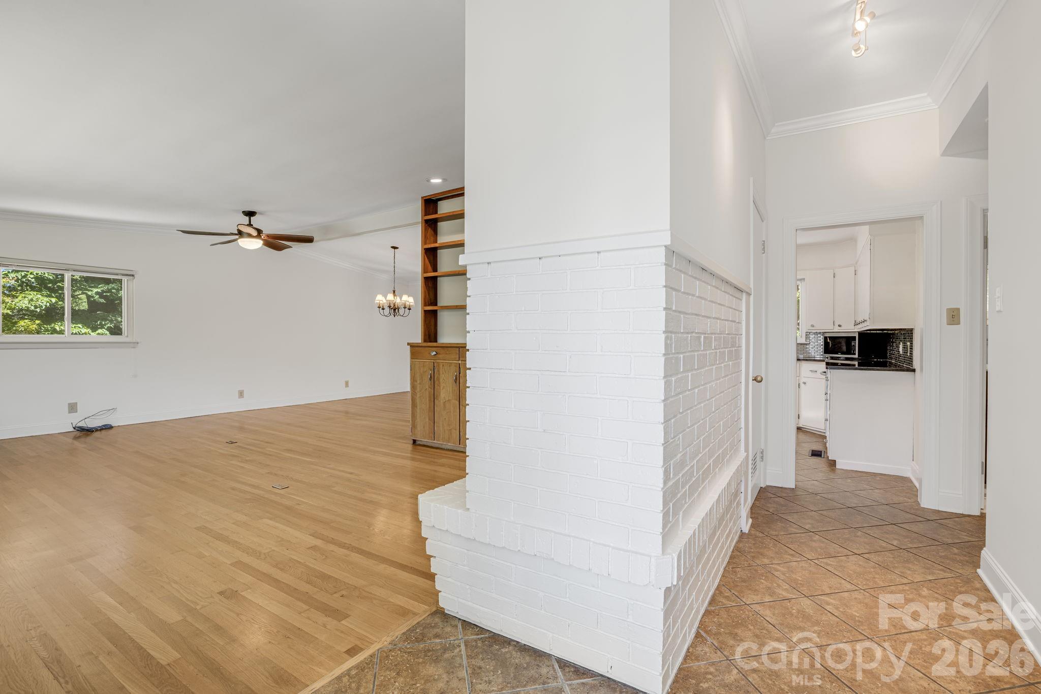 78 Grovewood Road Property Photo 9
