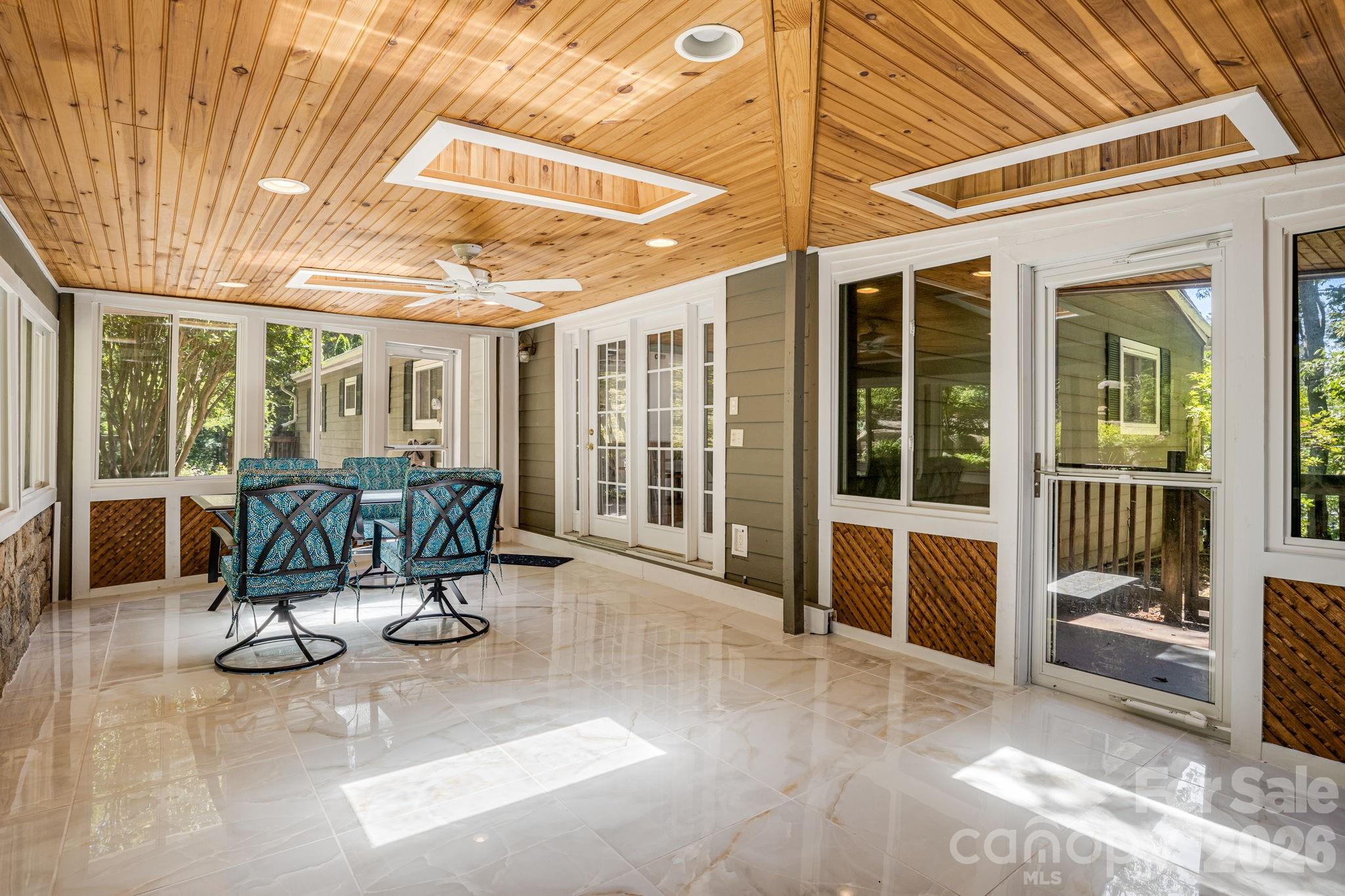 78 Grovewood Road Property Photo 11