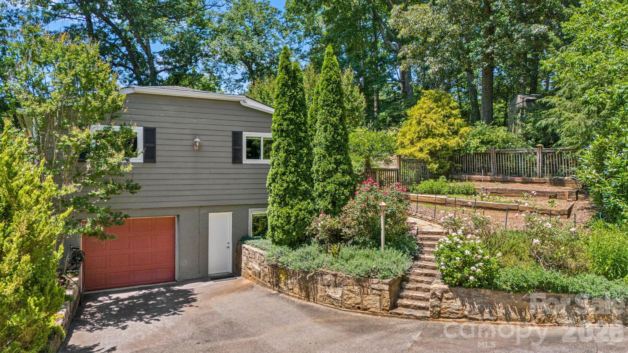 78 Grovewood Road Property Photo 31