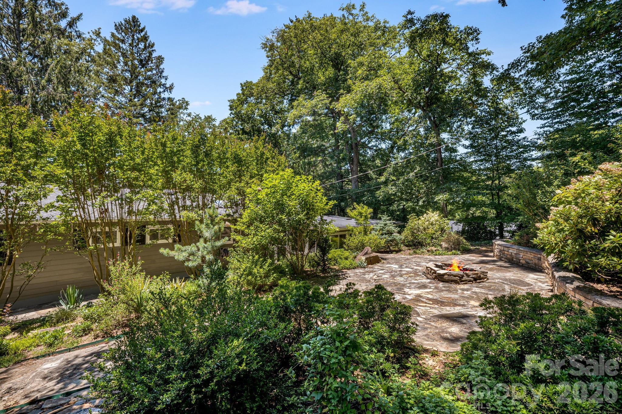 78 Grovewood Road Property Photo 38