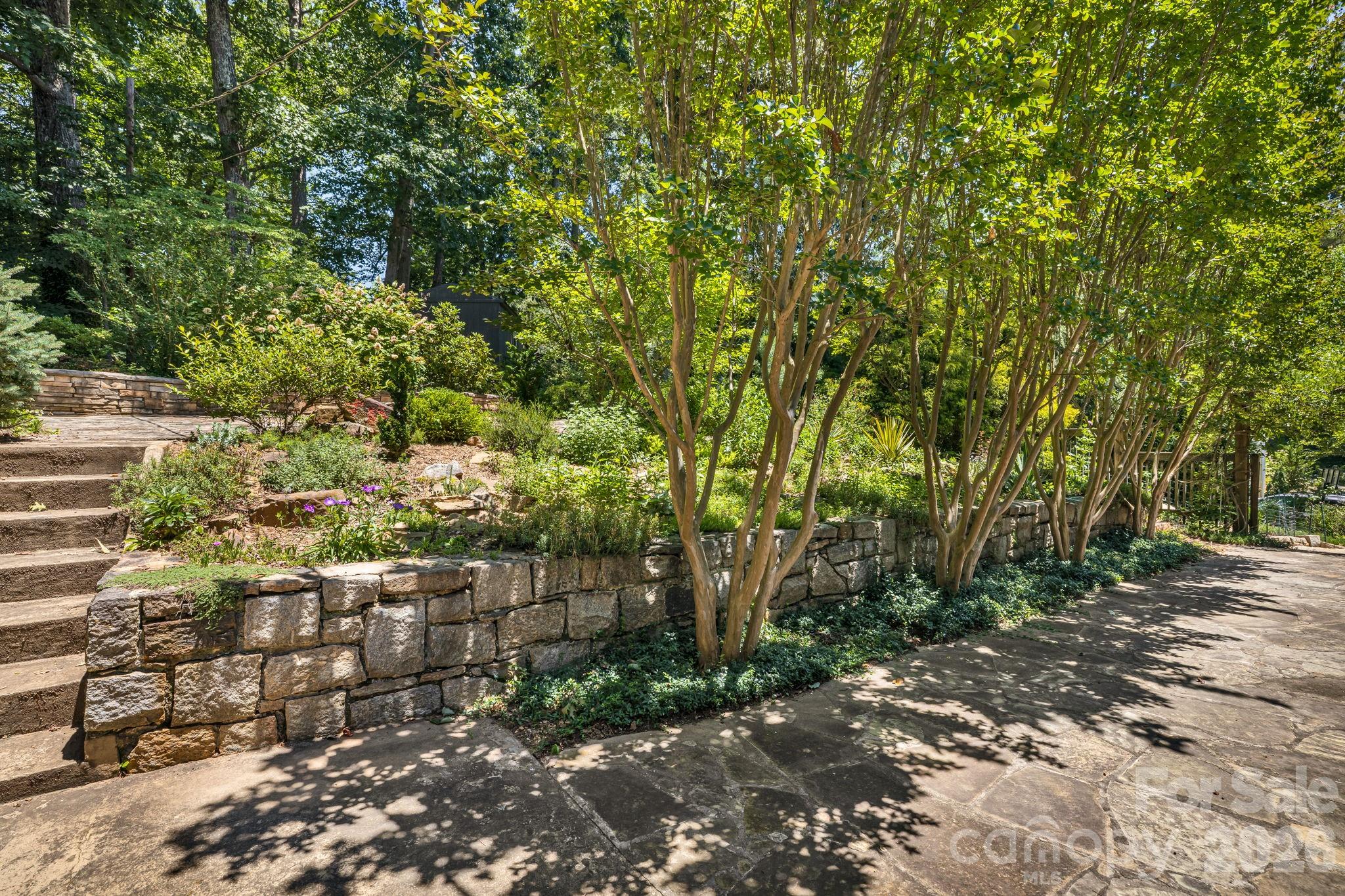 78 Grovewood Road Property Photo 41