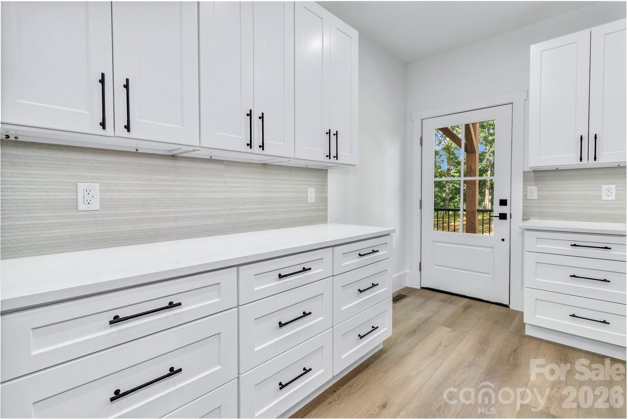 80 Goldenwood Lane Property Photo 13