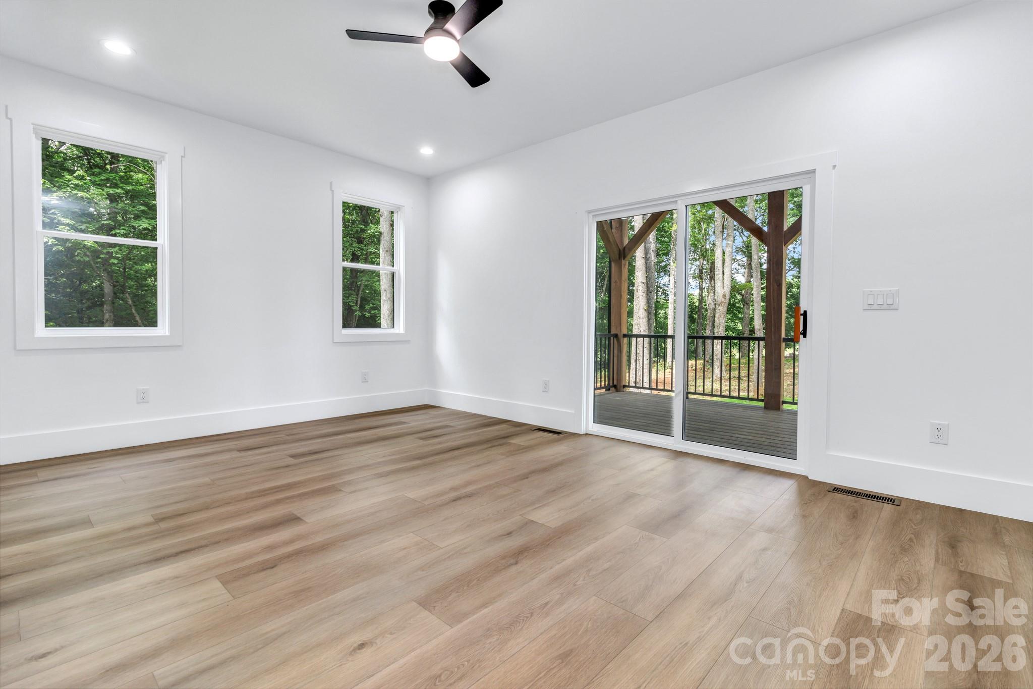 80 Goldenwood Lane Property Photo 16