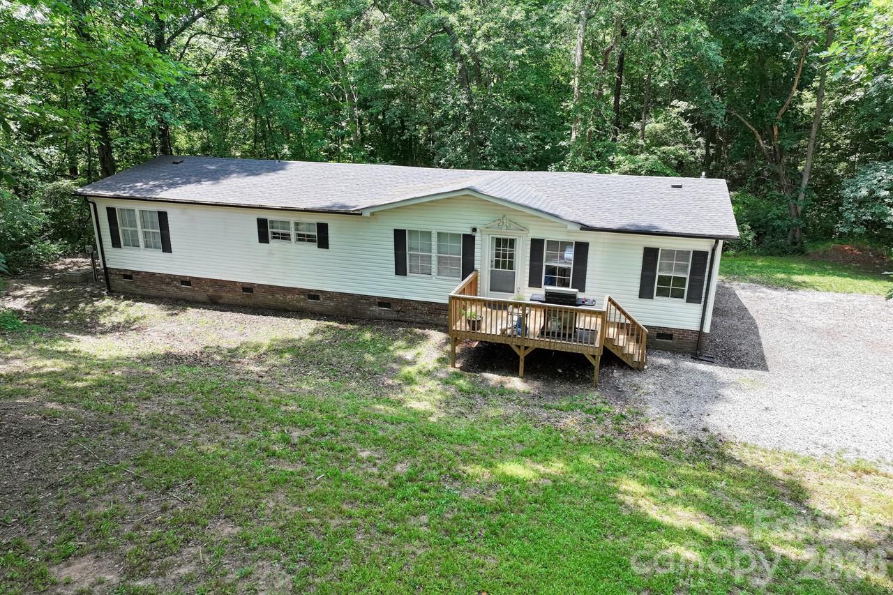 4265 Dry Pond Lane Property Photo 1