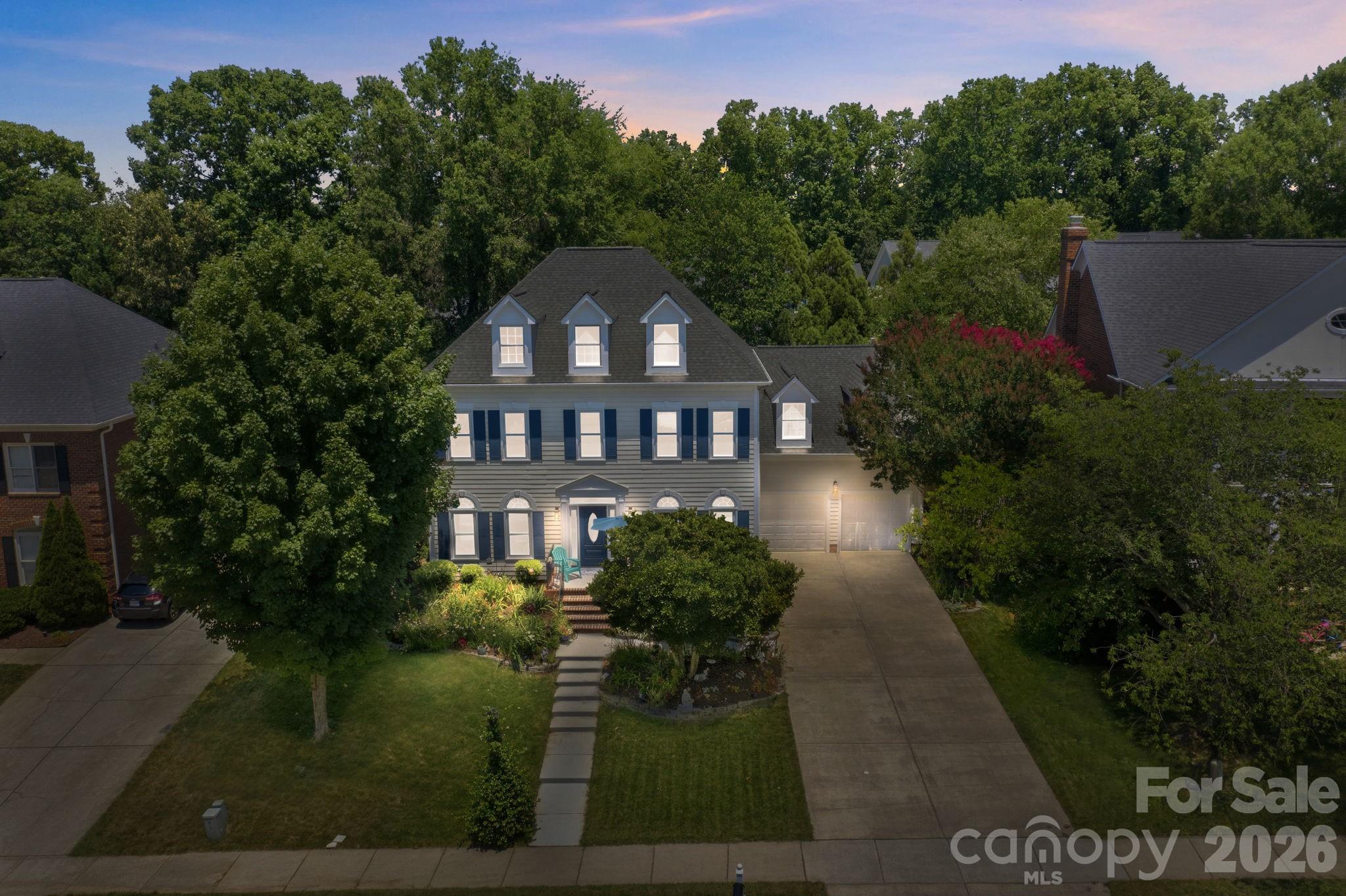 20112 N Cove Road Property Photo 1