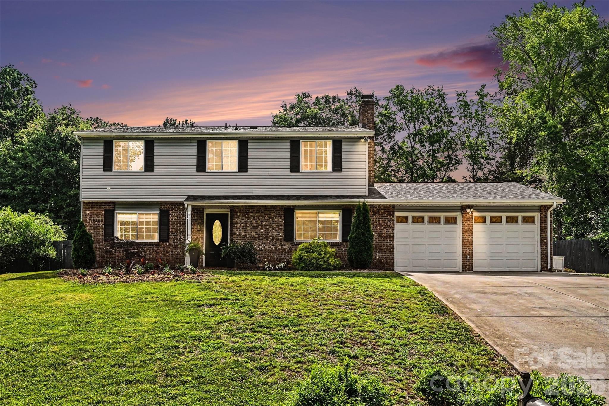 5821 Shadow Creek Road Property Photo 1