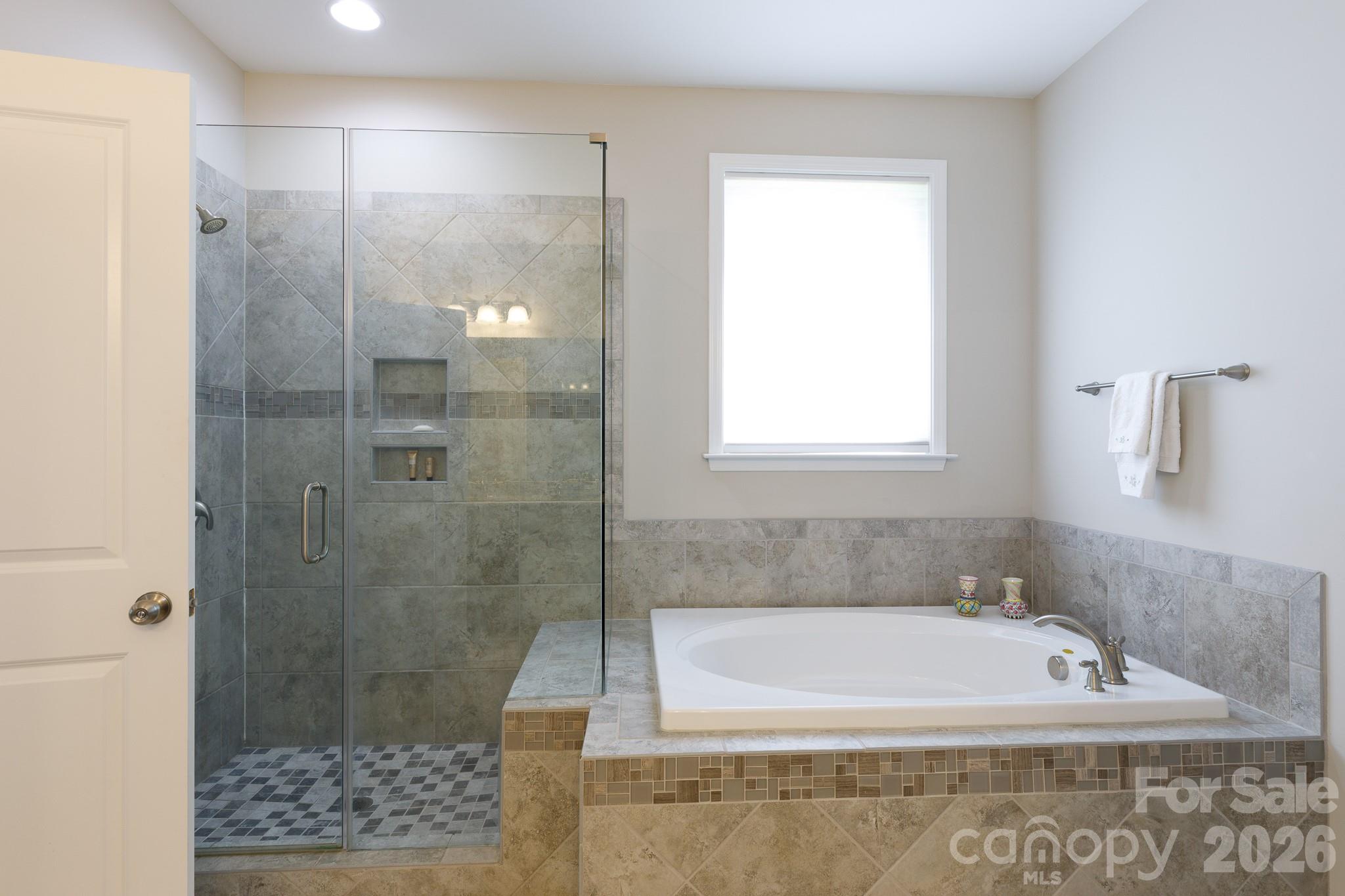418 Inverness Place Property Photo 13