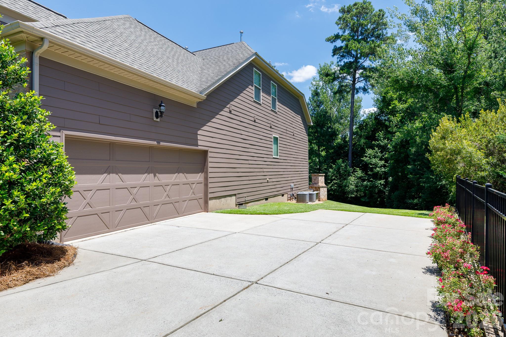 418 Inverness Place Property Photo 31