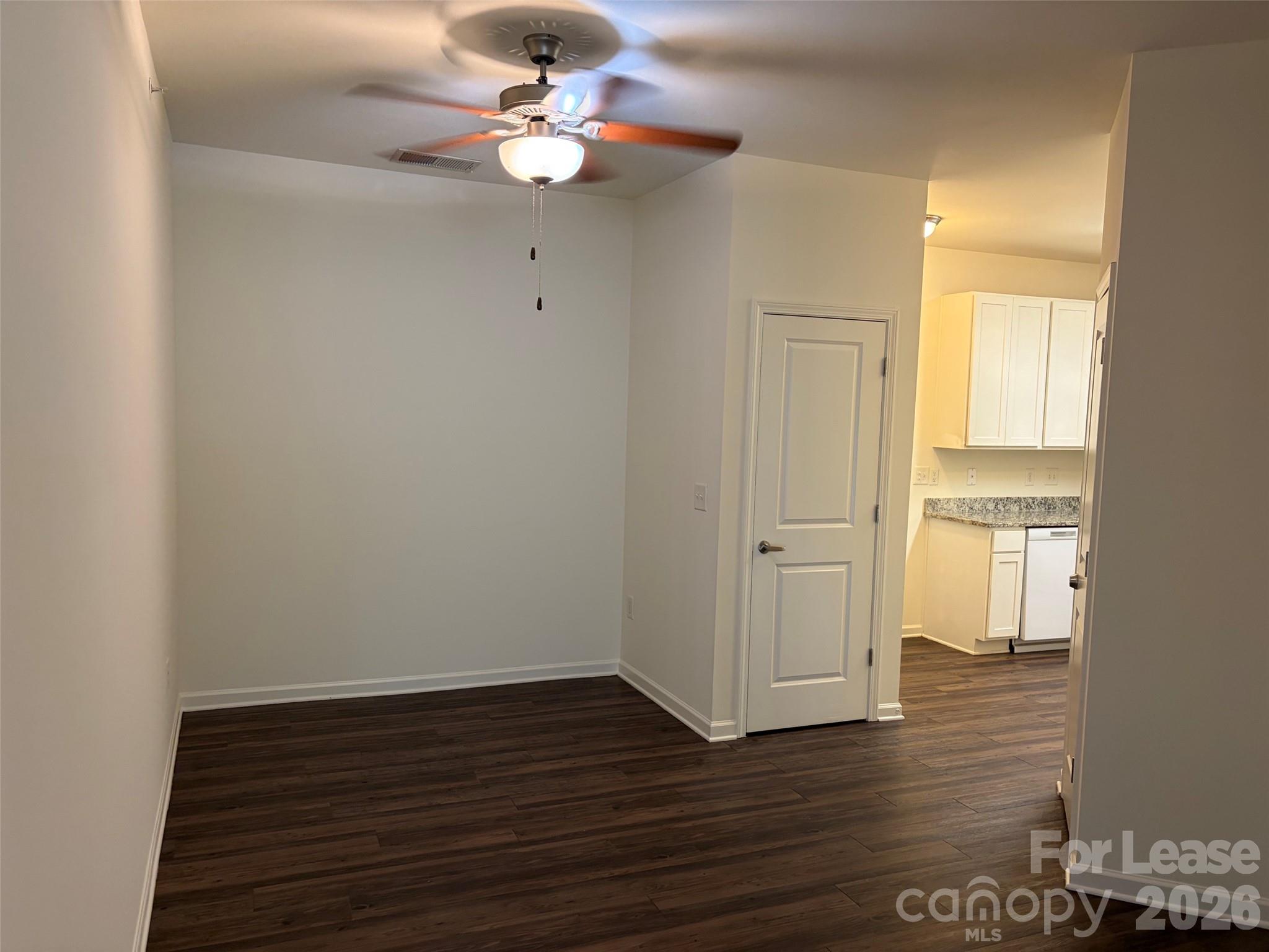 17905 Delmas Drive 302 Property Photo 4