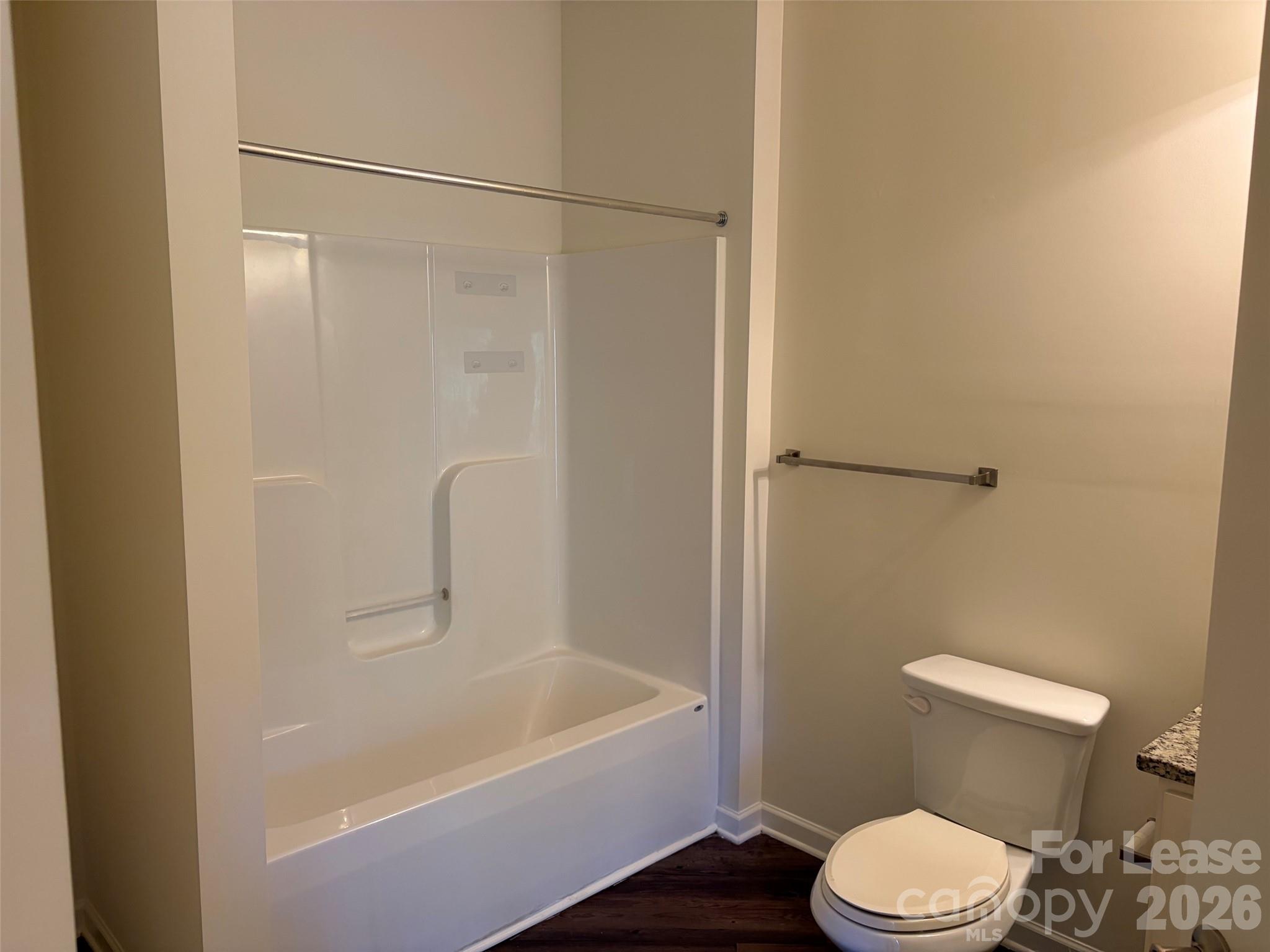 17905 Delmas Drive 302 Property Photo 6