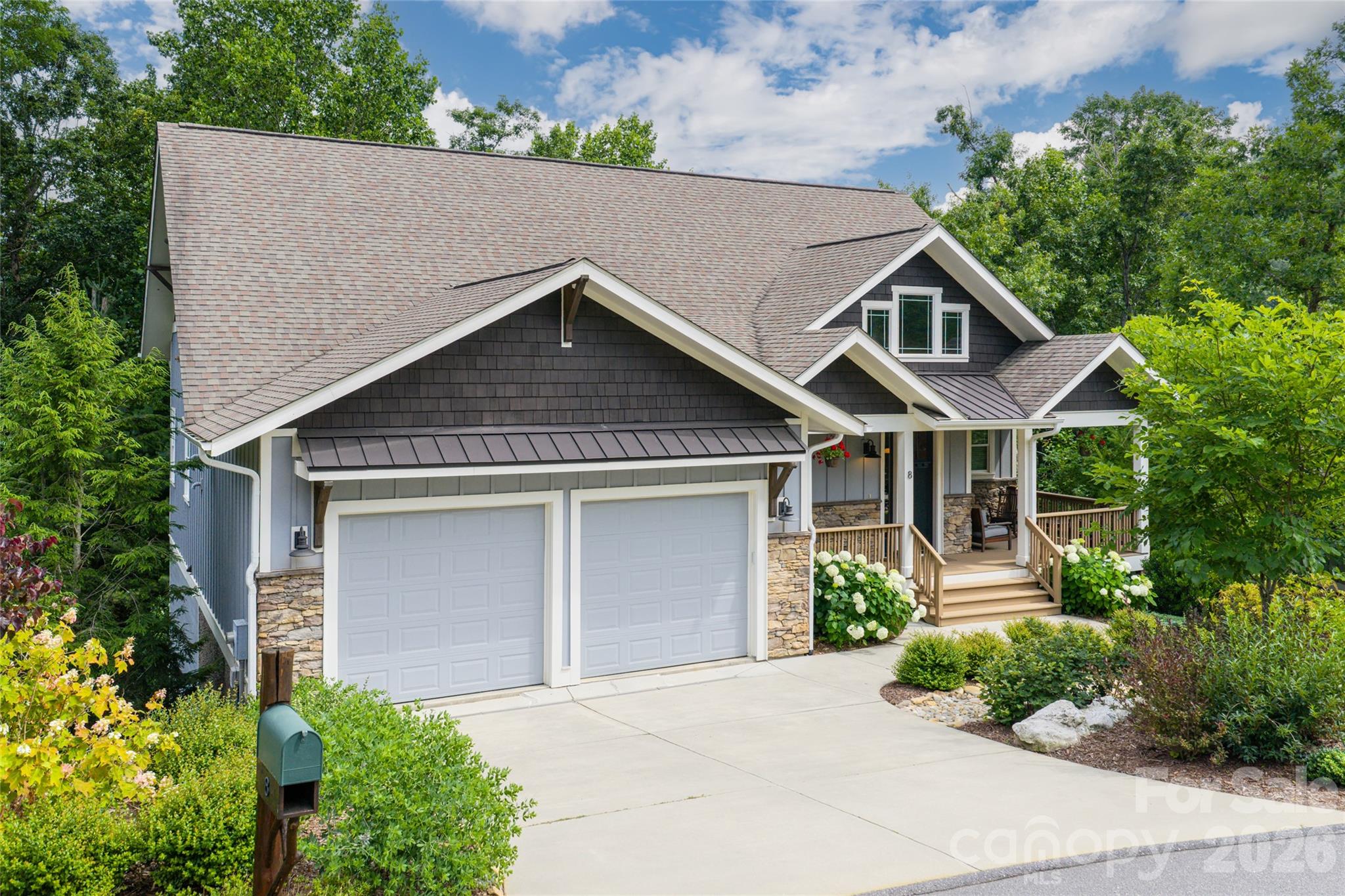 8 Sugarland Ridge Road Property Photo 1