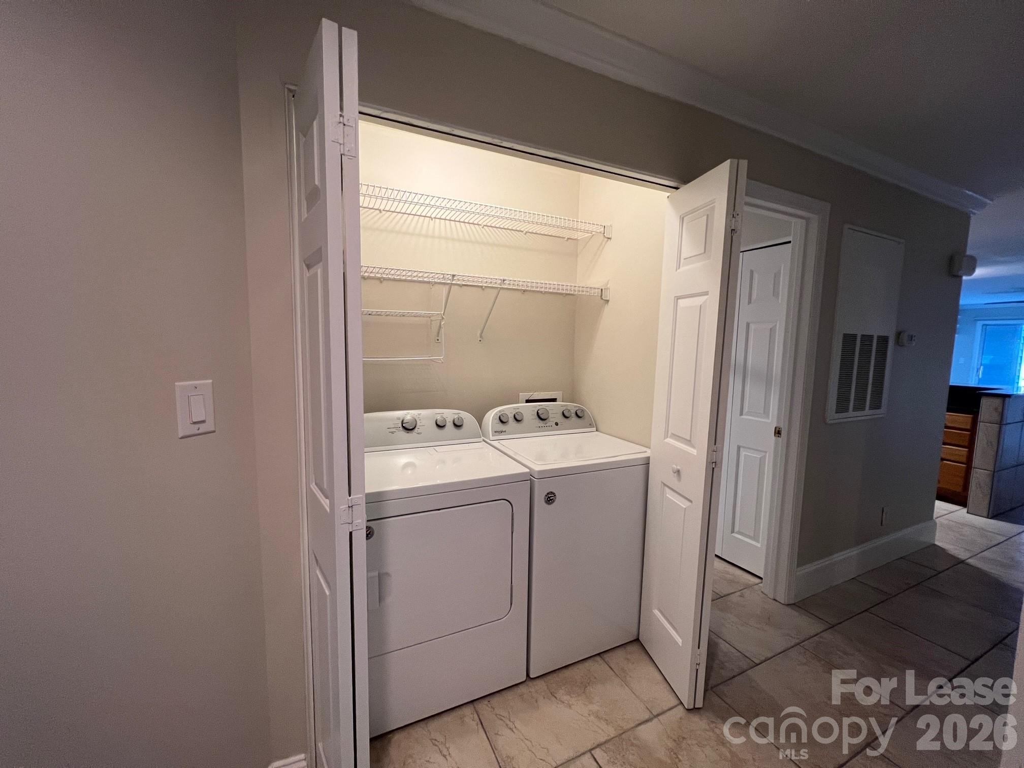 18733 Vineyard Point Lane Property Photo 6
