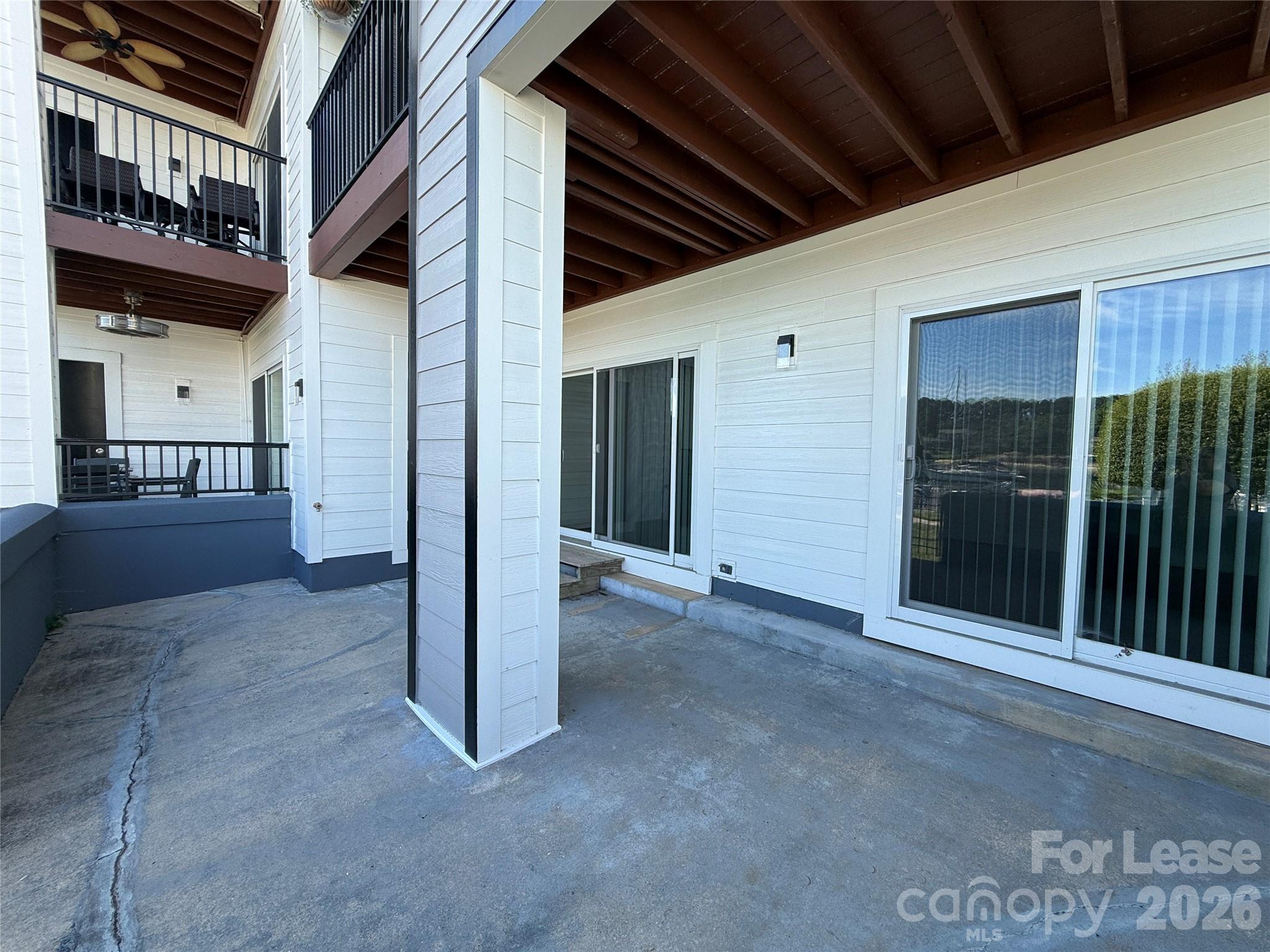 18733 Vineyard Point Lane Property Photo 25