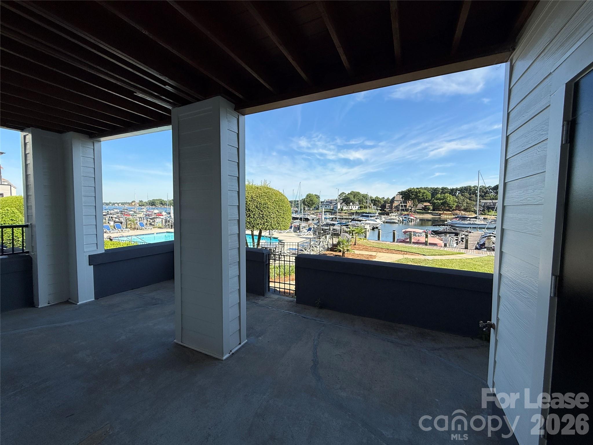 18733 Vineyard Point Lane Property Photo 26