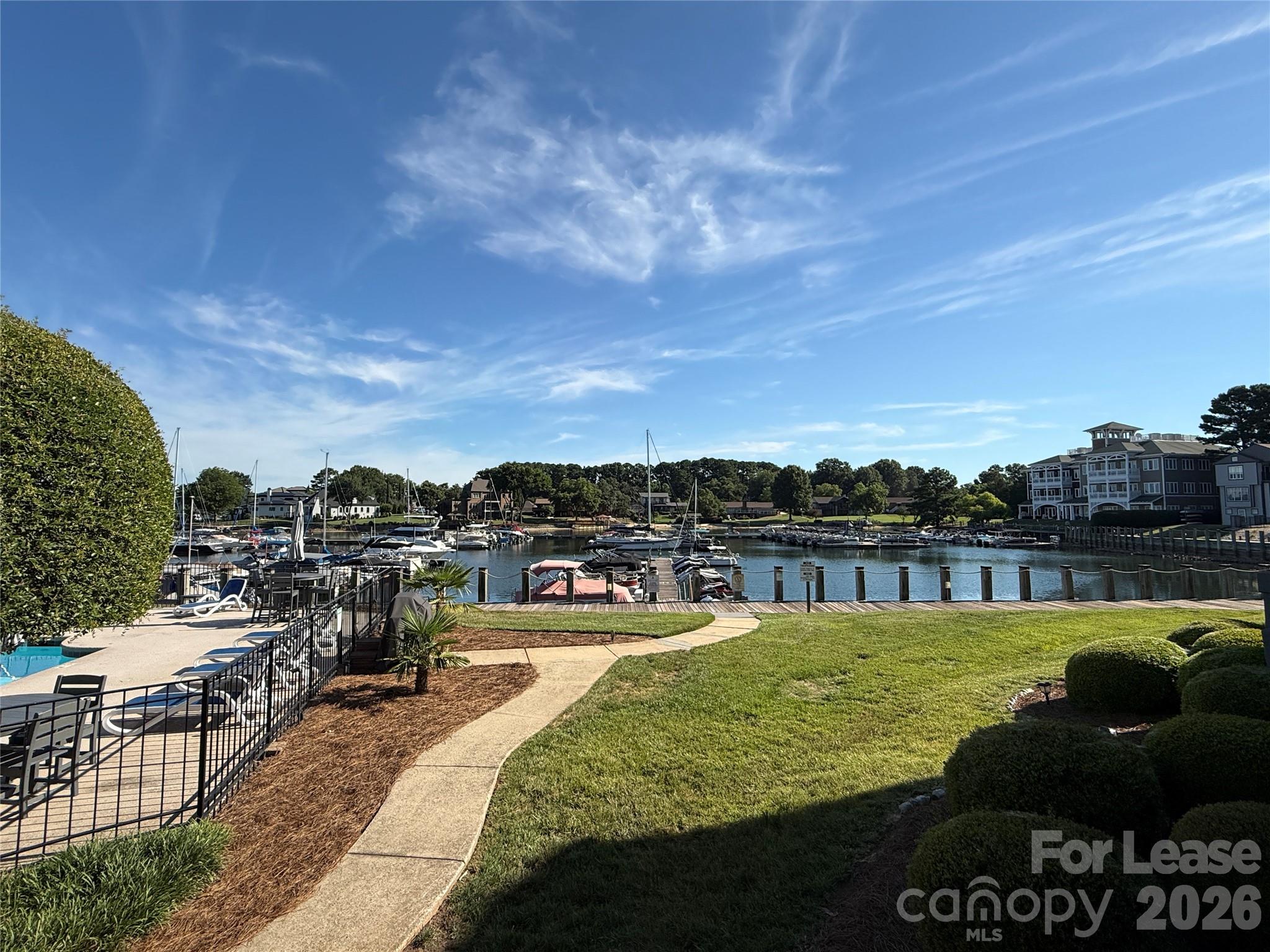 18733 Vineyard Point Lane Property Photo 28