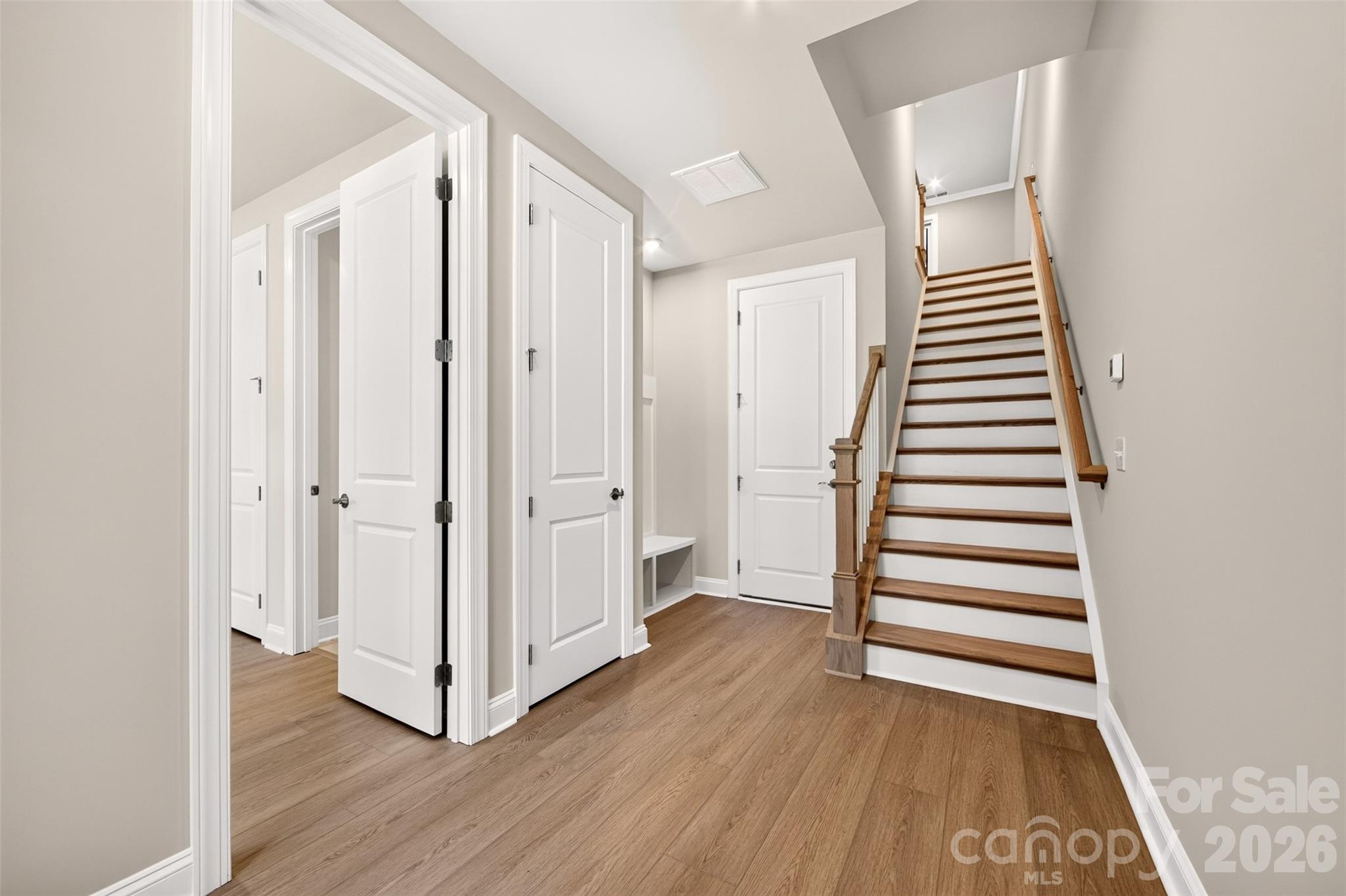 6008 Yellow Buckeye Drive Property Photo 3