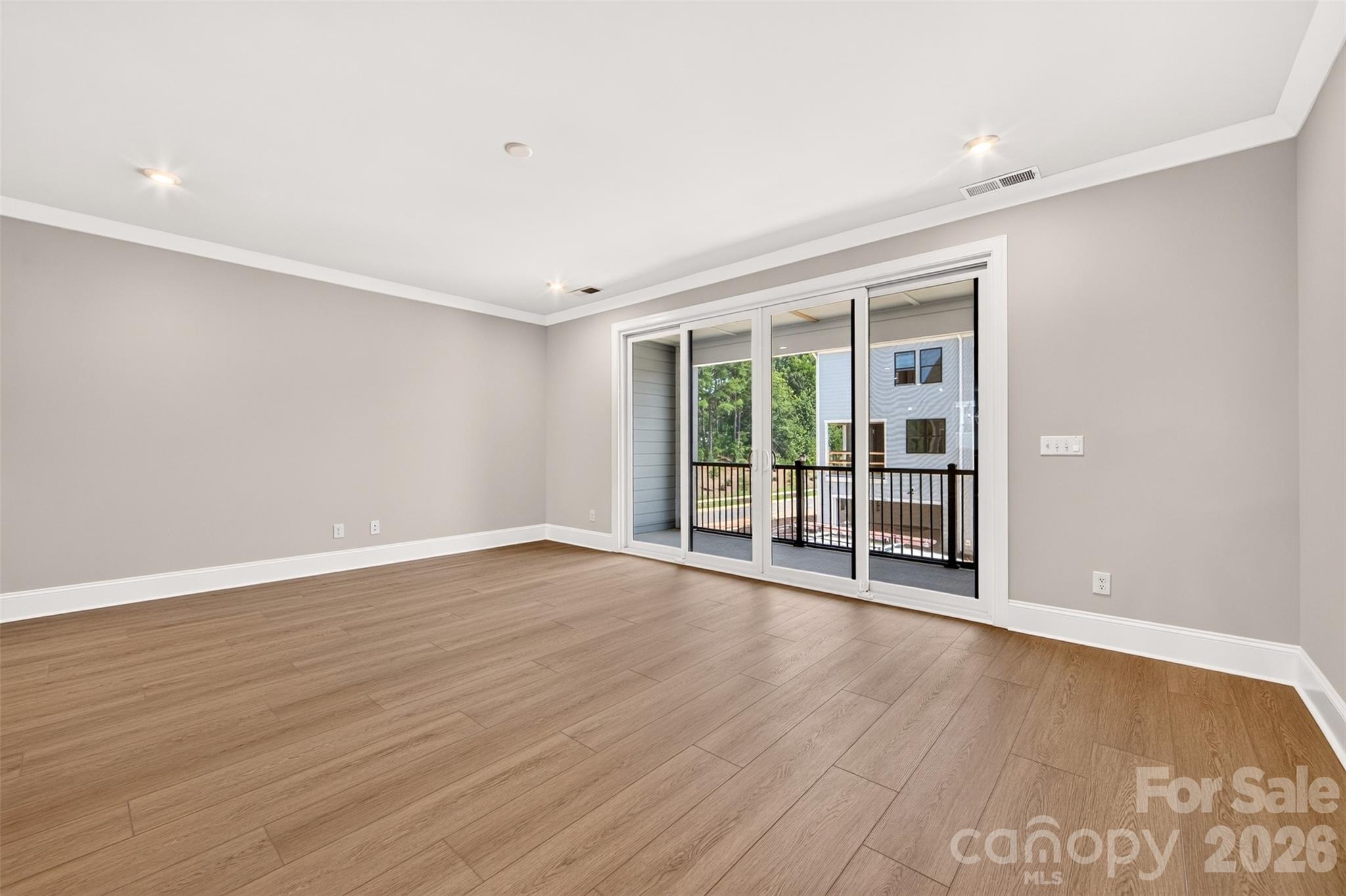 6008 Yellow Buckeye Drive Property Photo 10