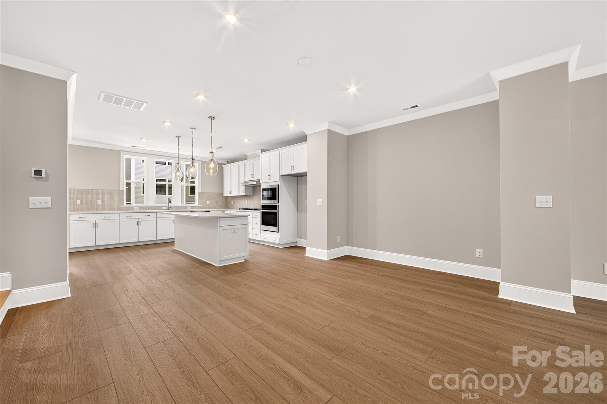 6008 Yellow Buckeye Drive Property Photo 13