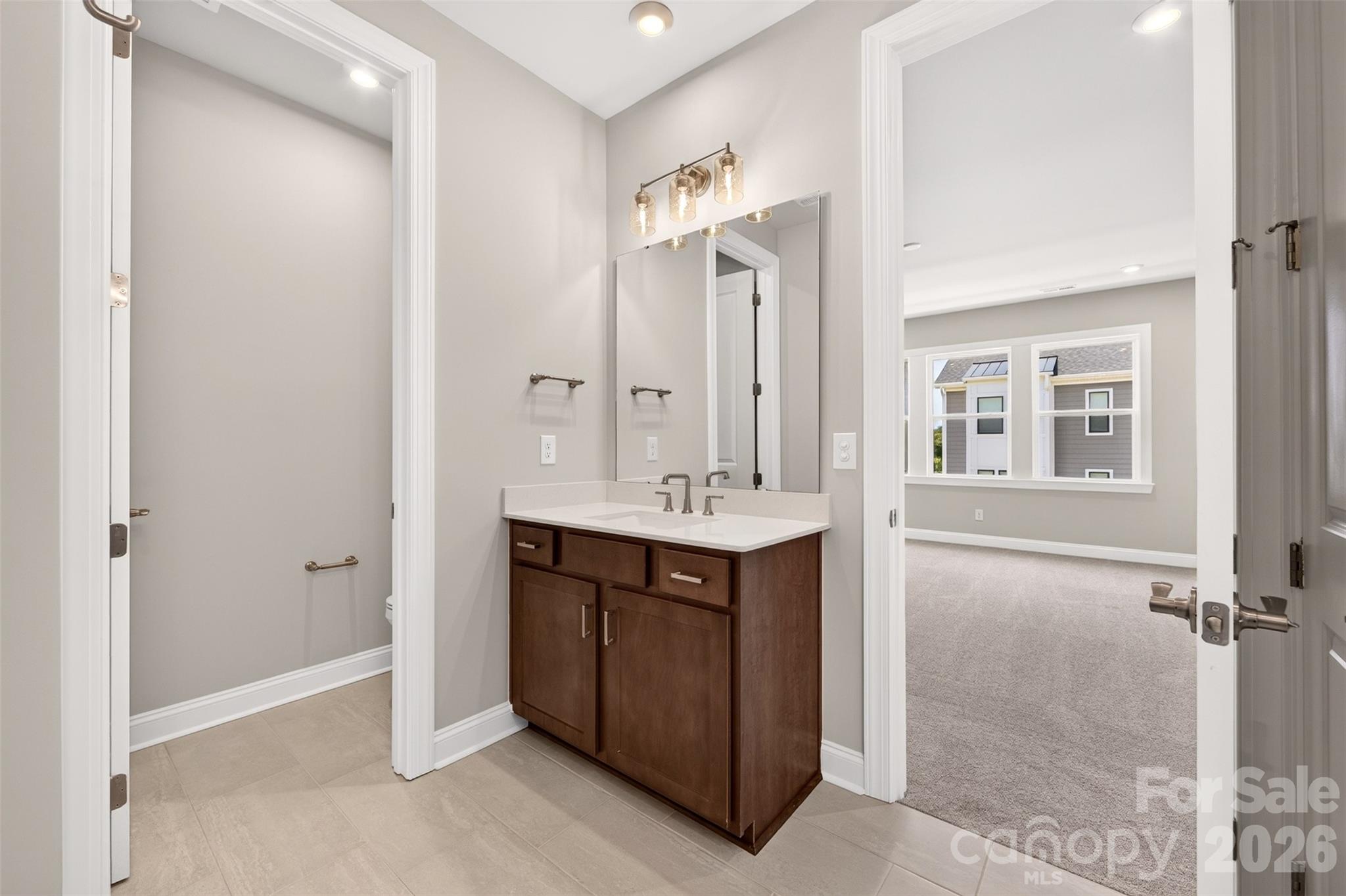 6008 Yellow Buckeye Drive Property Photo 25