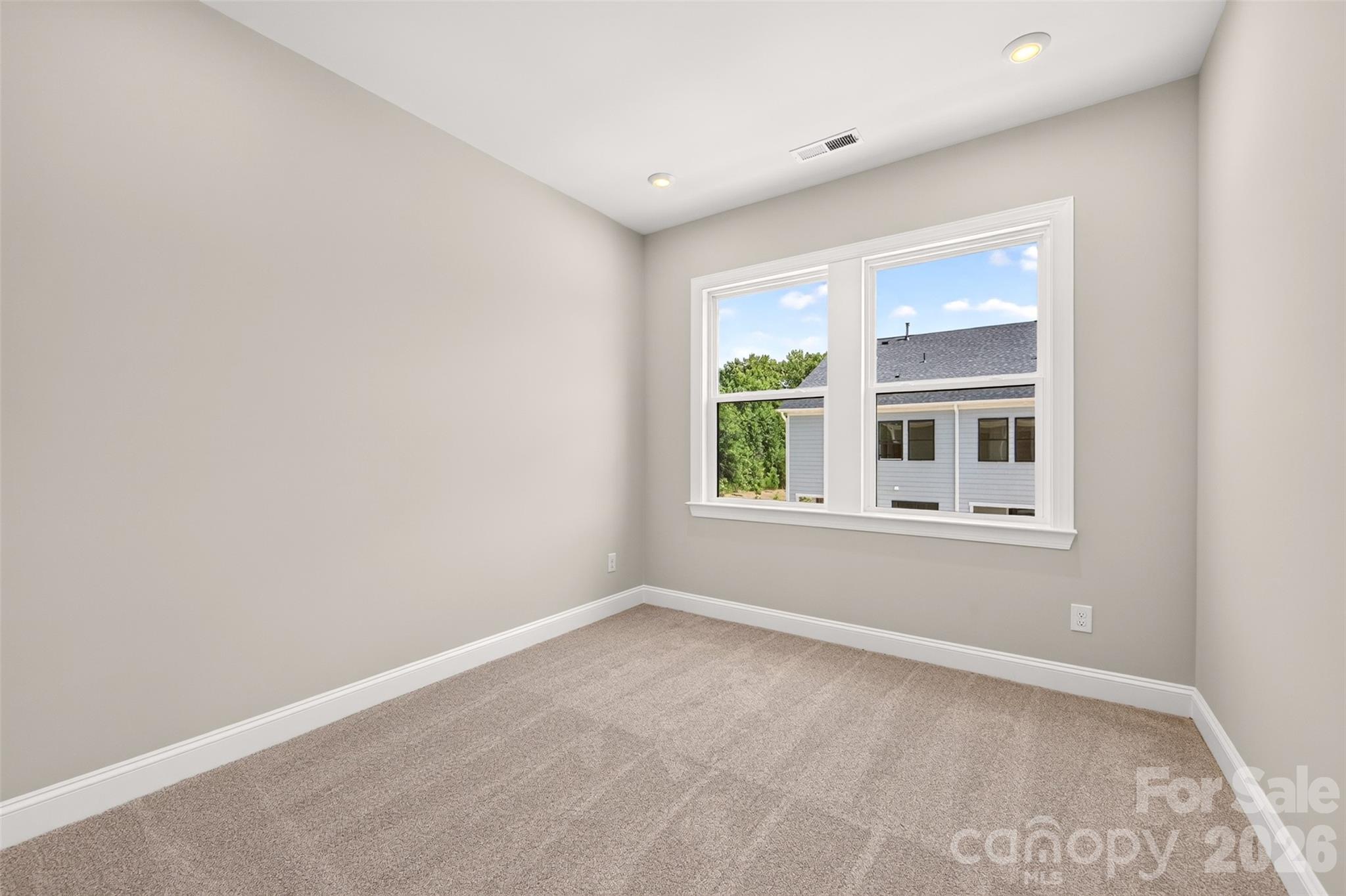 6008 Yellow Buckeye Drive Property Photo 29