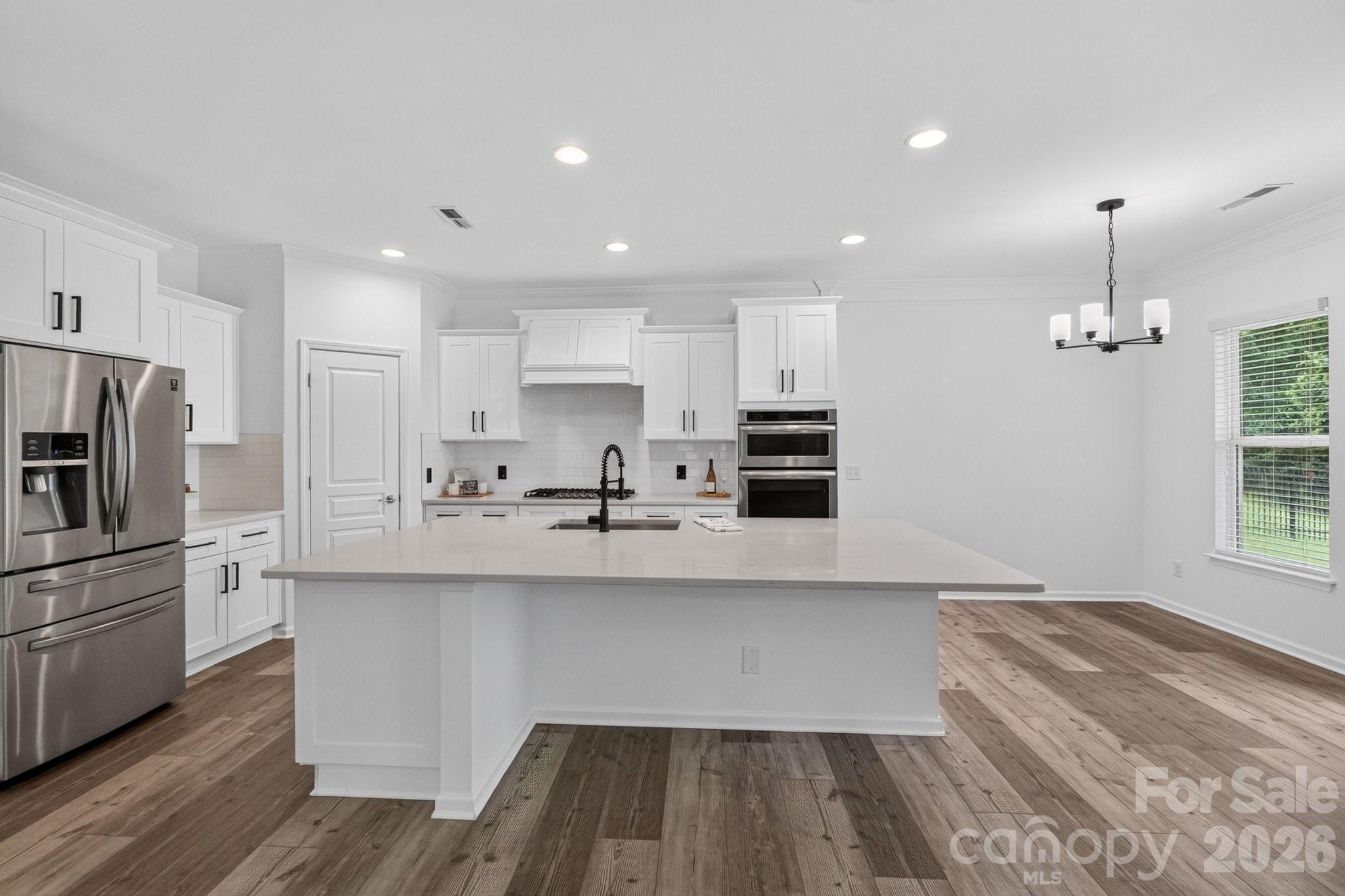 3702 Park South Station Boulevard Property Photo 10