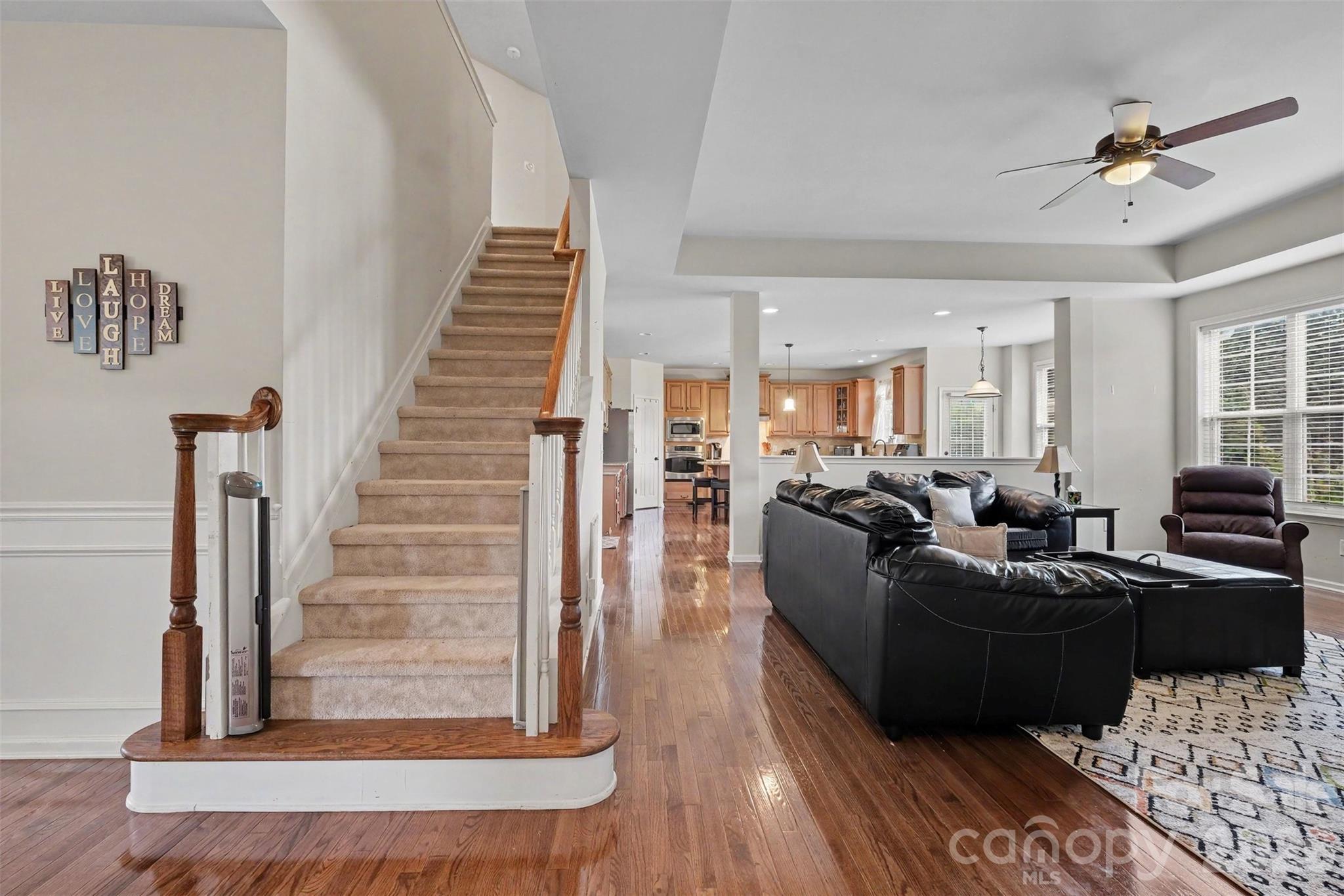 1008 Hawker Road Property Photo 5