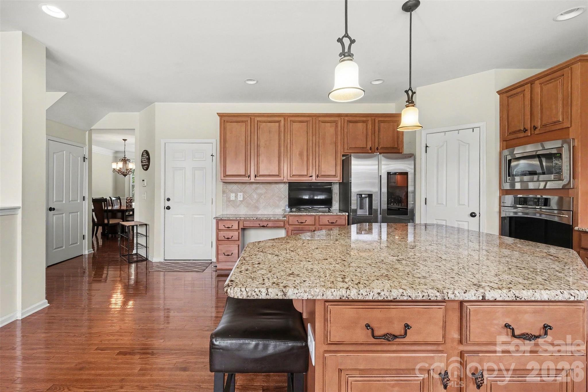 1008 Hawker Road Property Photo 18