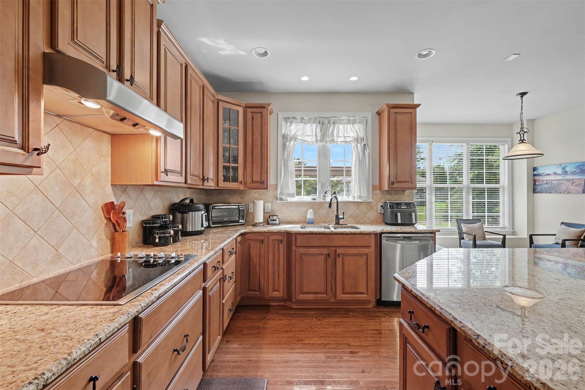 1008 Hawker Road Property Photo 20