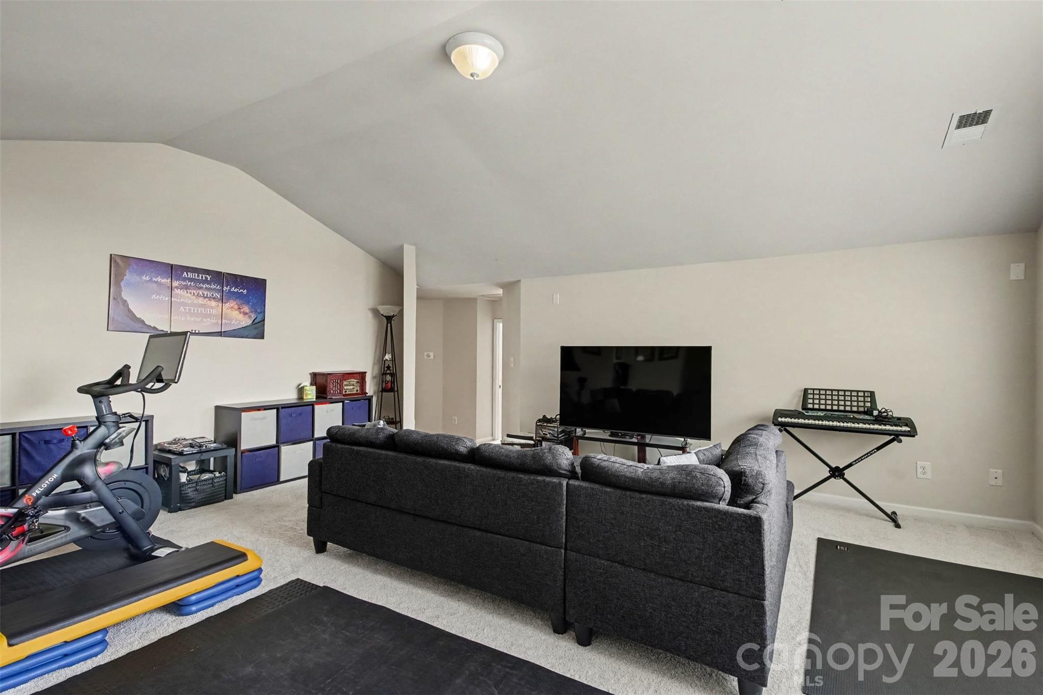 1008 Hawker Road Property Photo 27
