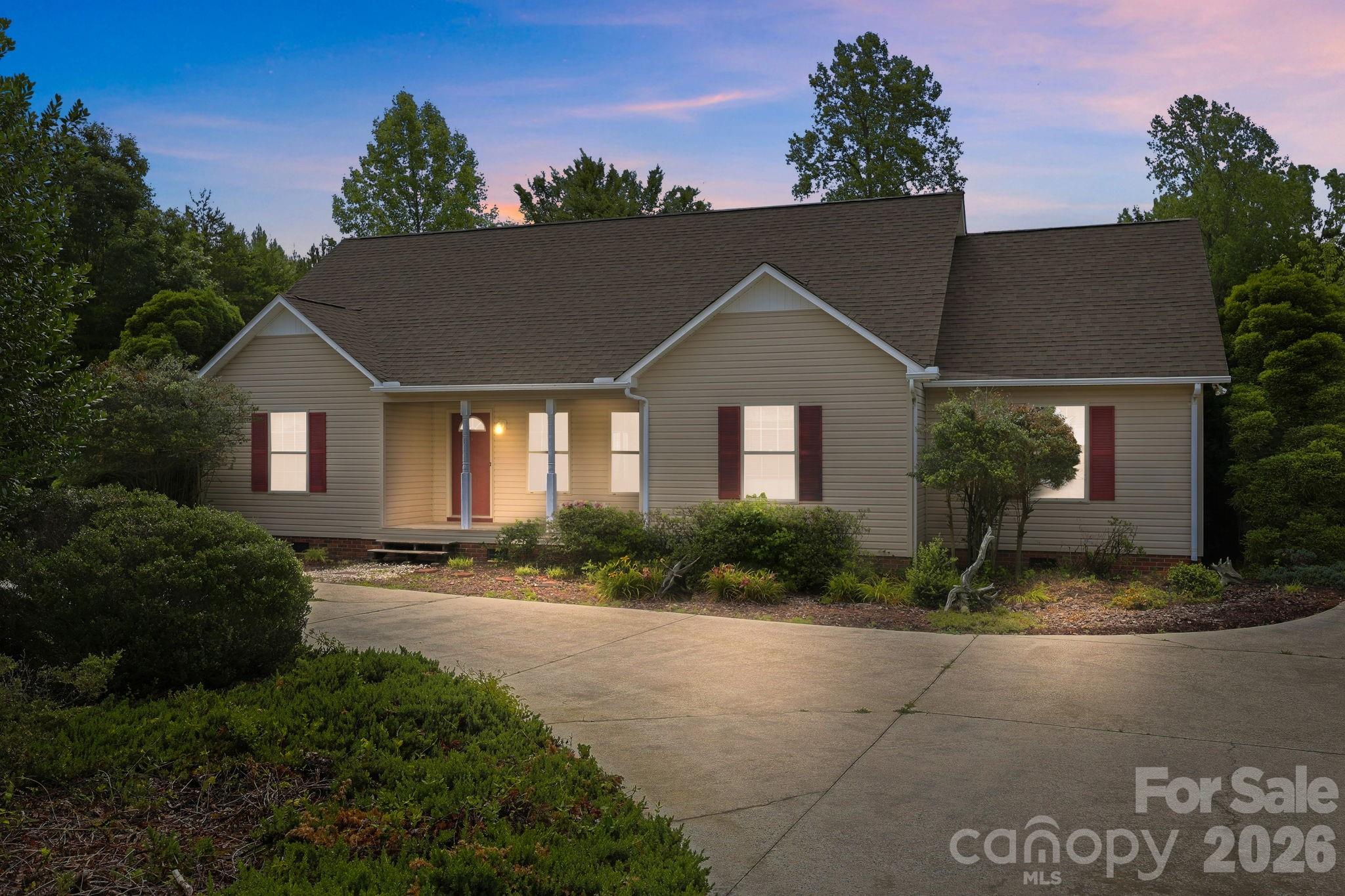 555 Brown Acres Road Property Photo 1