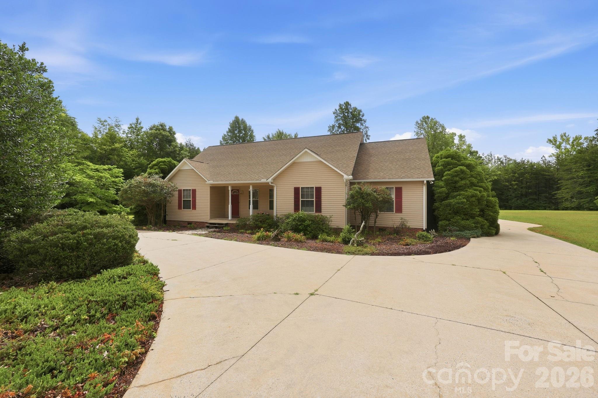 555 Brown Acres Road Property Photo 2