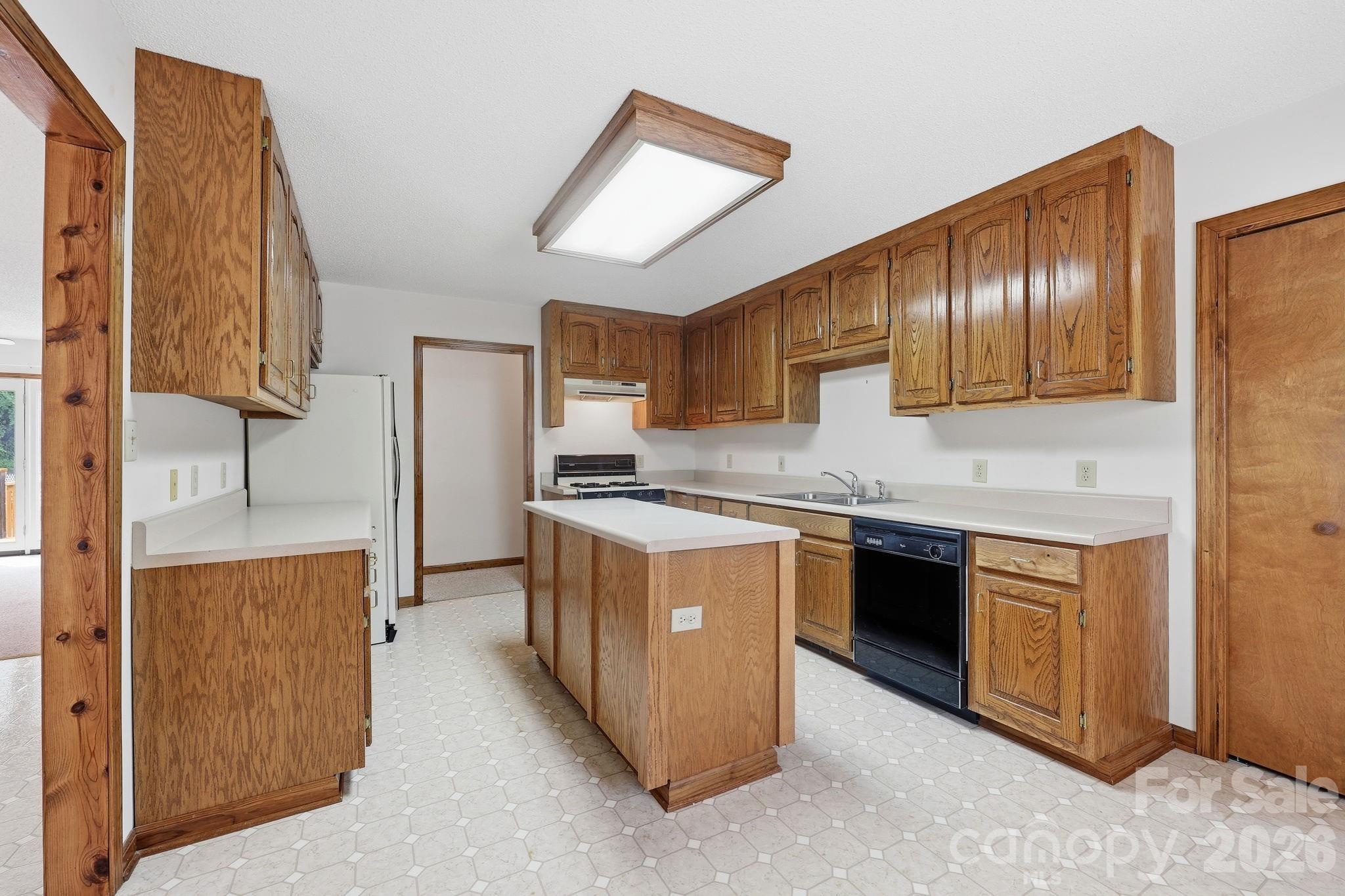 555 Brown Acres Road Property Photo 11