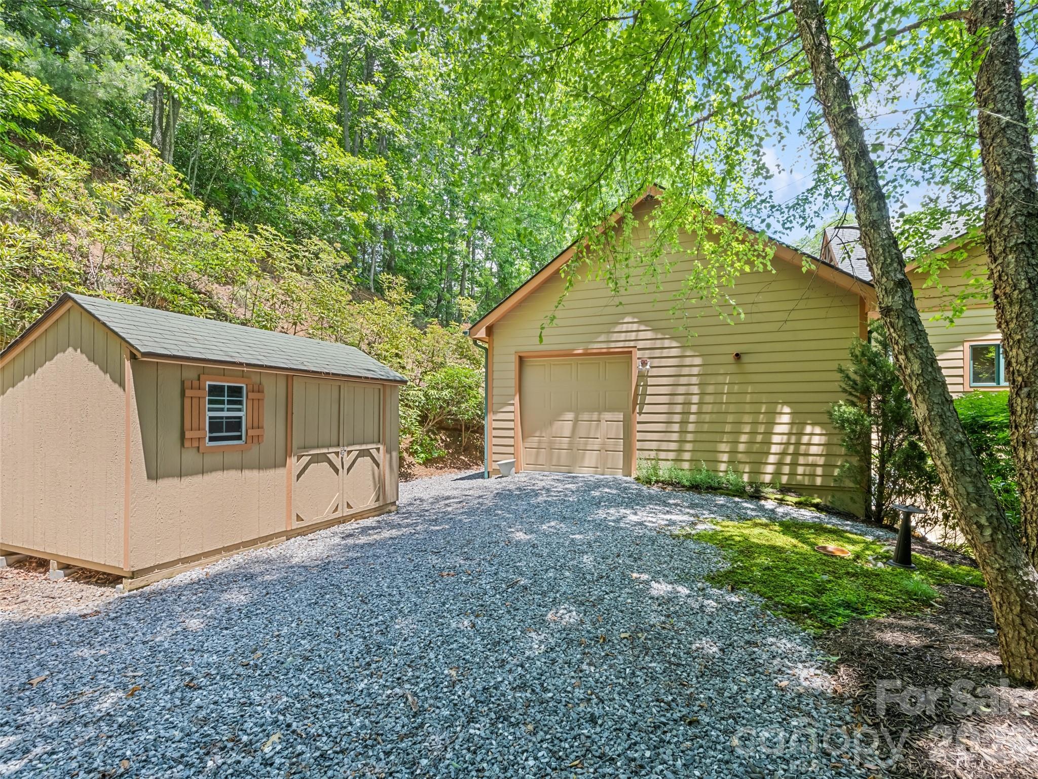 48 Hawks Lift Drive Property Photo 8