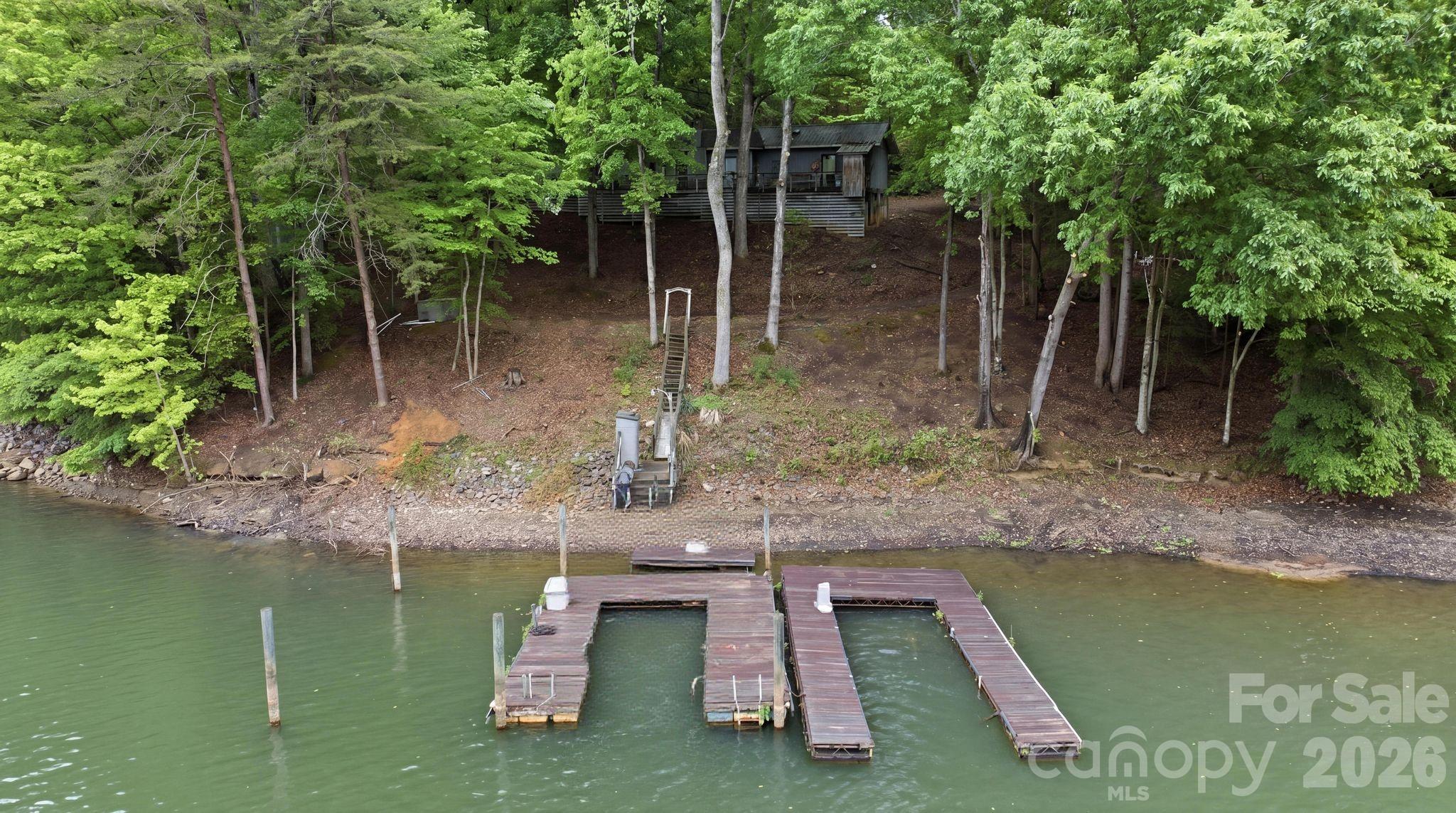 142 Seekirk Drive Property Photo 6