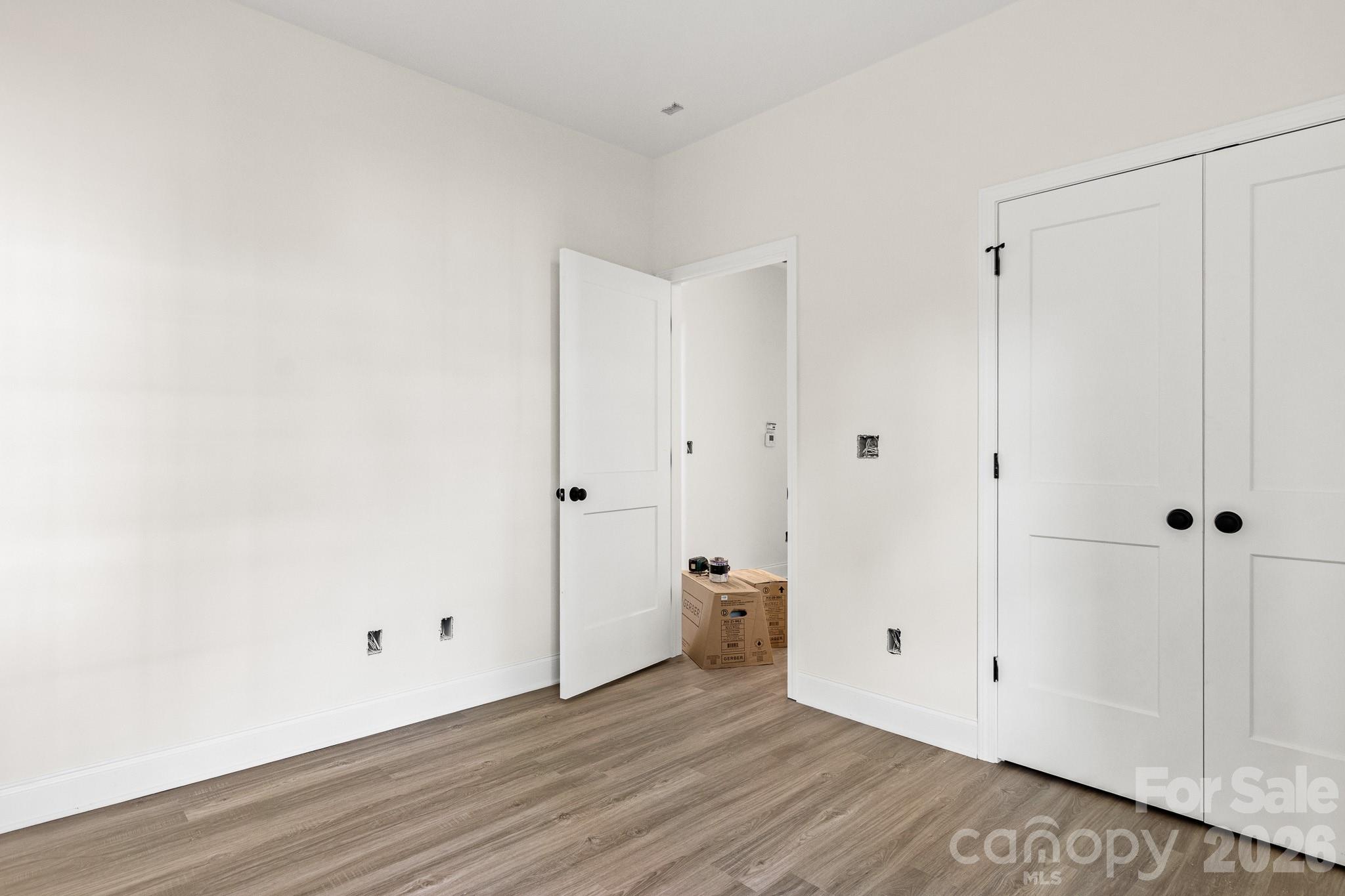 725 Rockdale Street B Property Photo 10