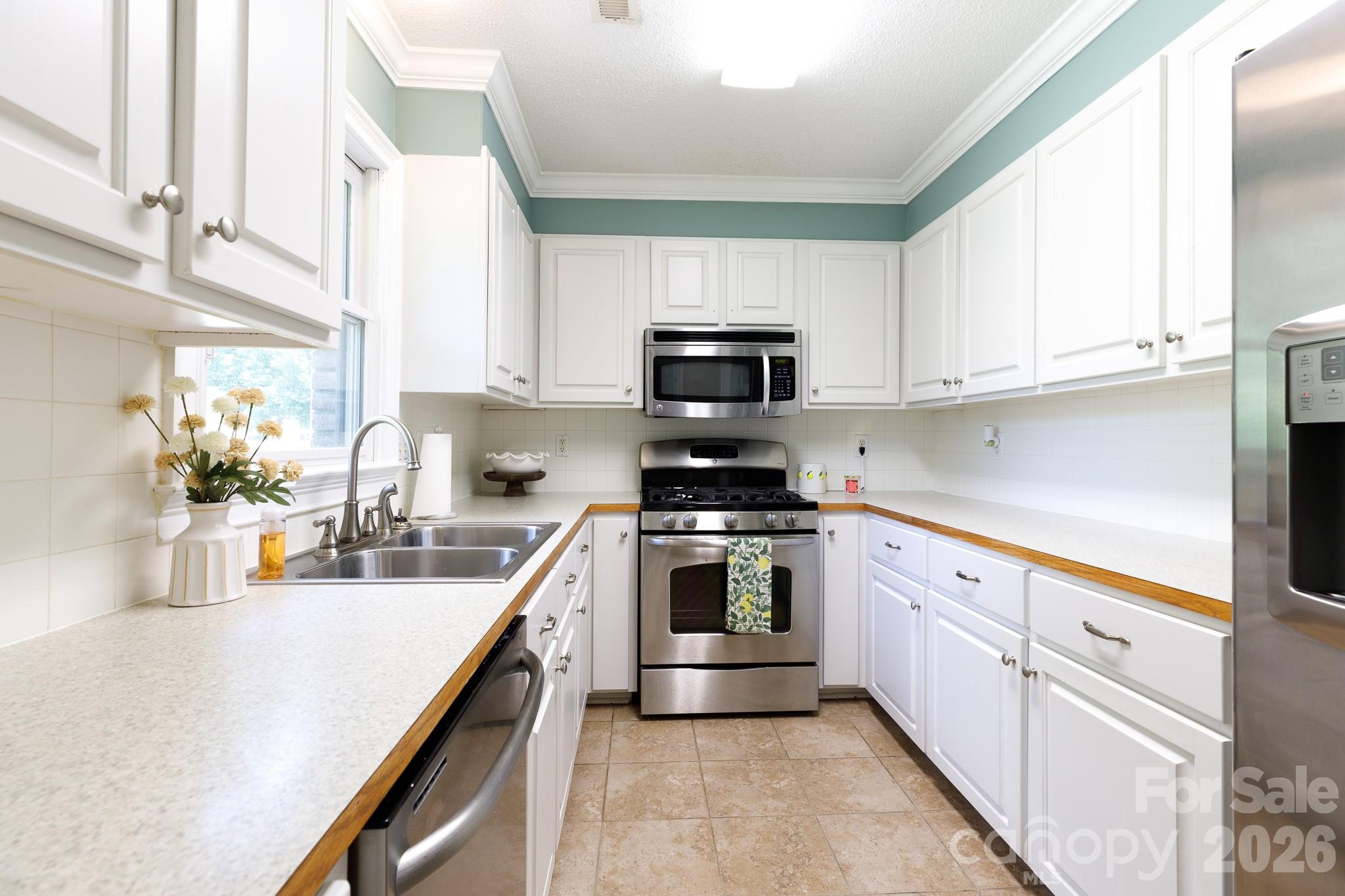 3150 Devonshire Drive Property Photo 9