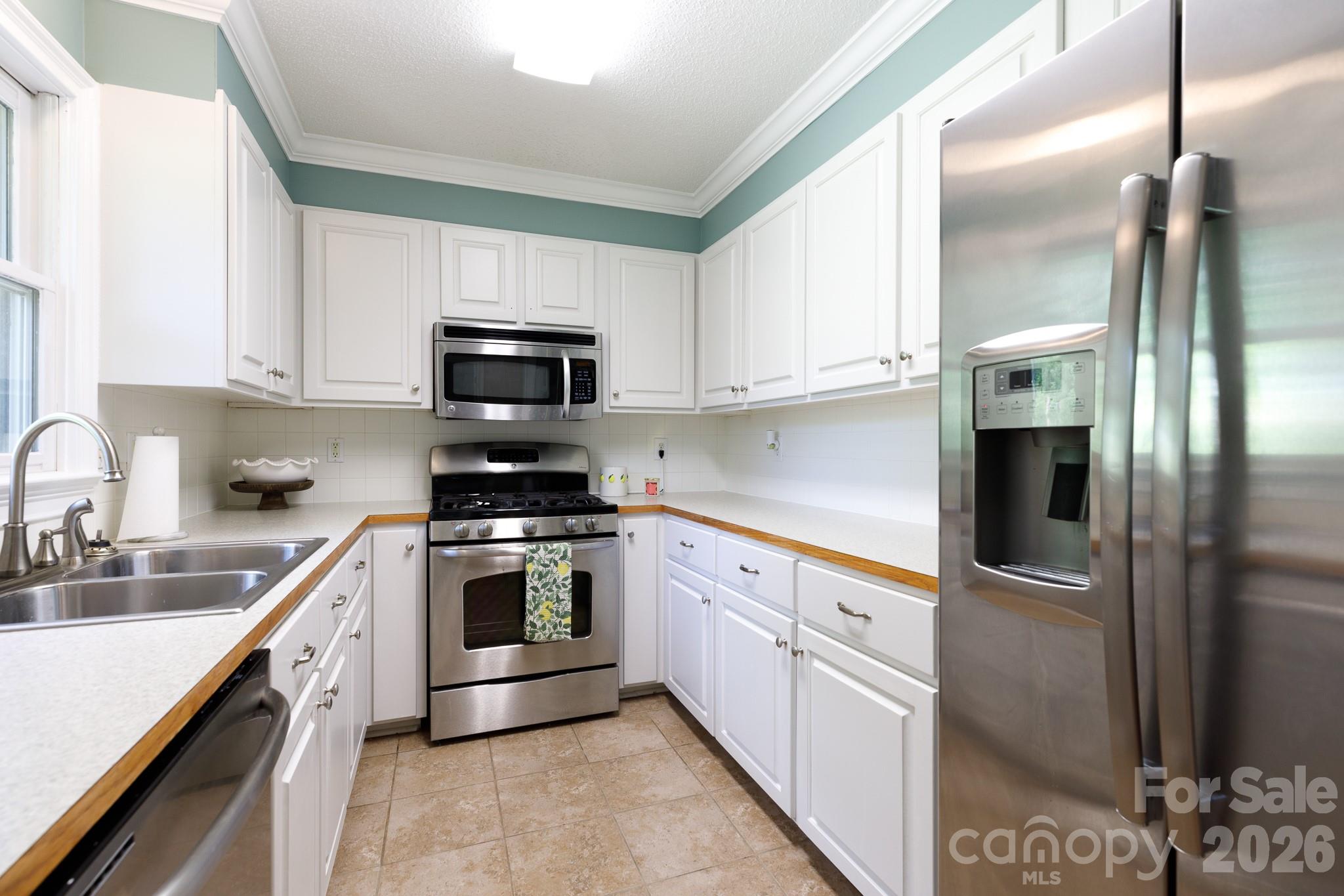 3150 Devonshire Drive Property Photo 10