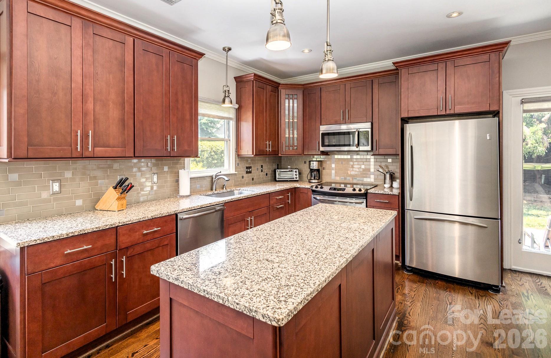 418 Olmsted Park Place Property Photo 8