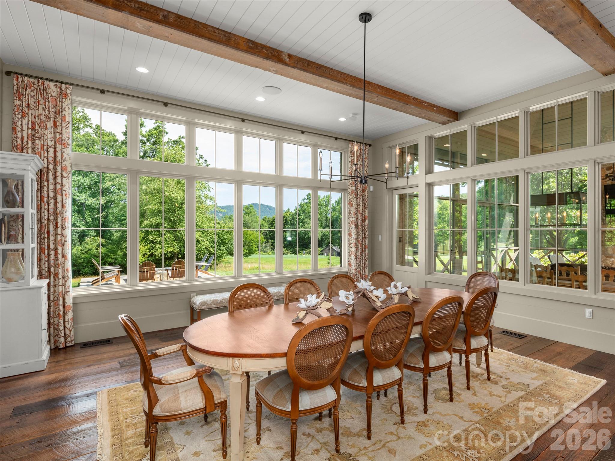332 Walnut Valley Parkway Property Photo 8